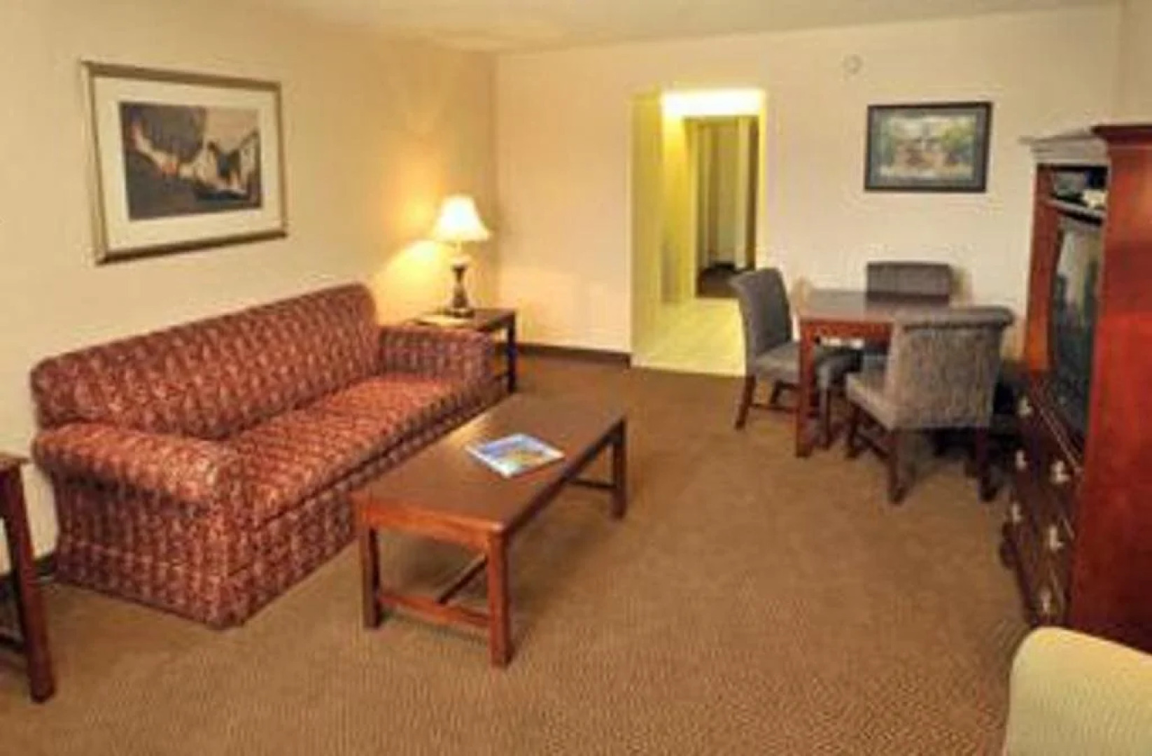 Point Plaza Suites at City Center