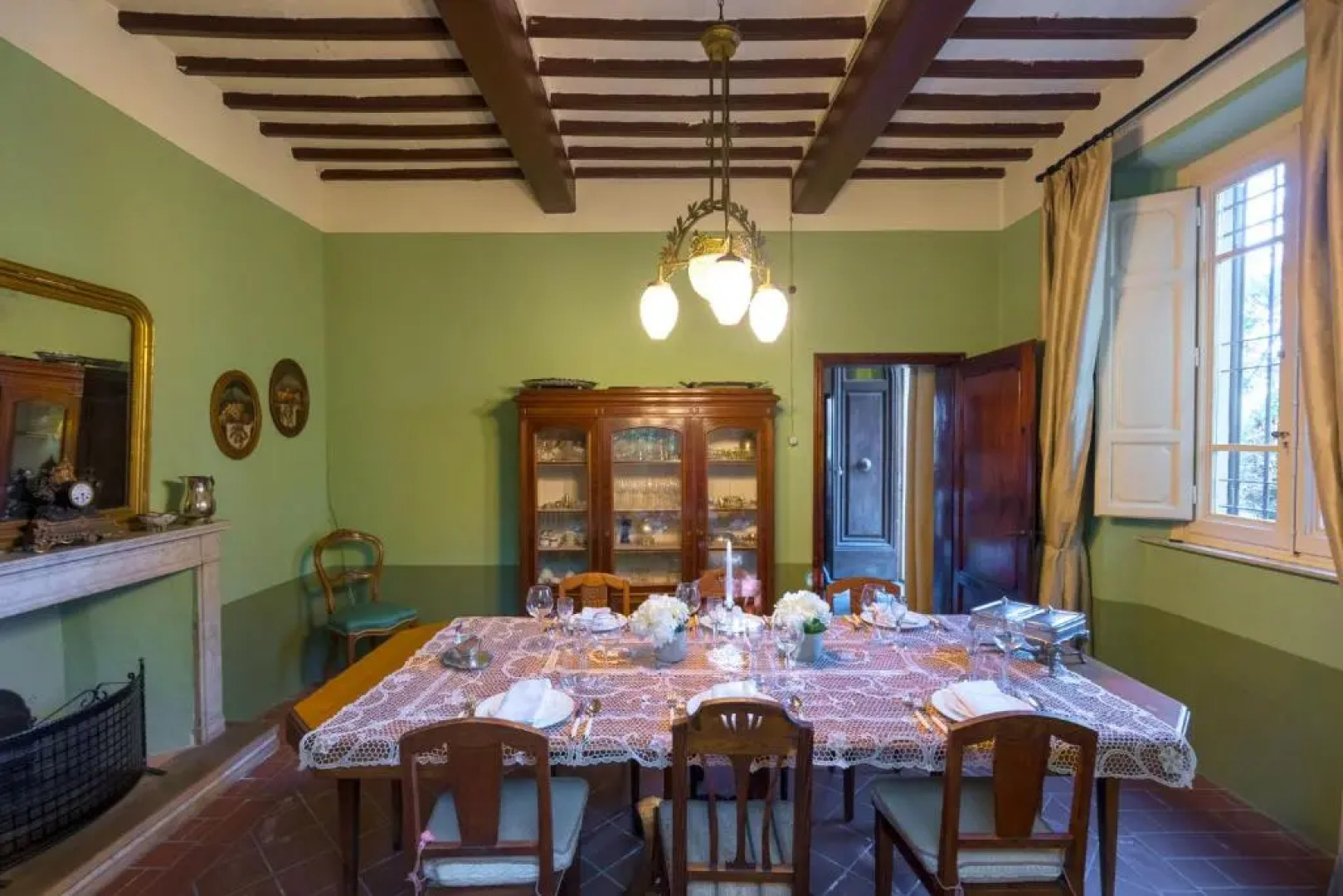 Villa Ines. Un tuffo nell 800 a due passi da Lucca