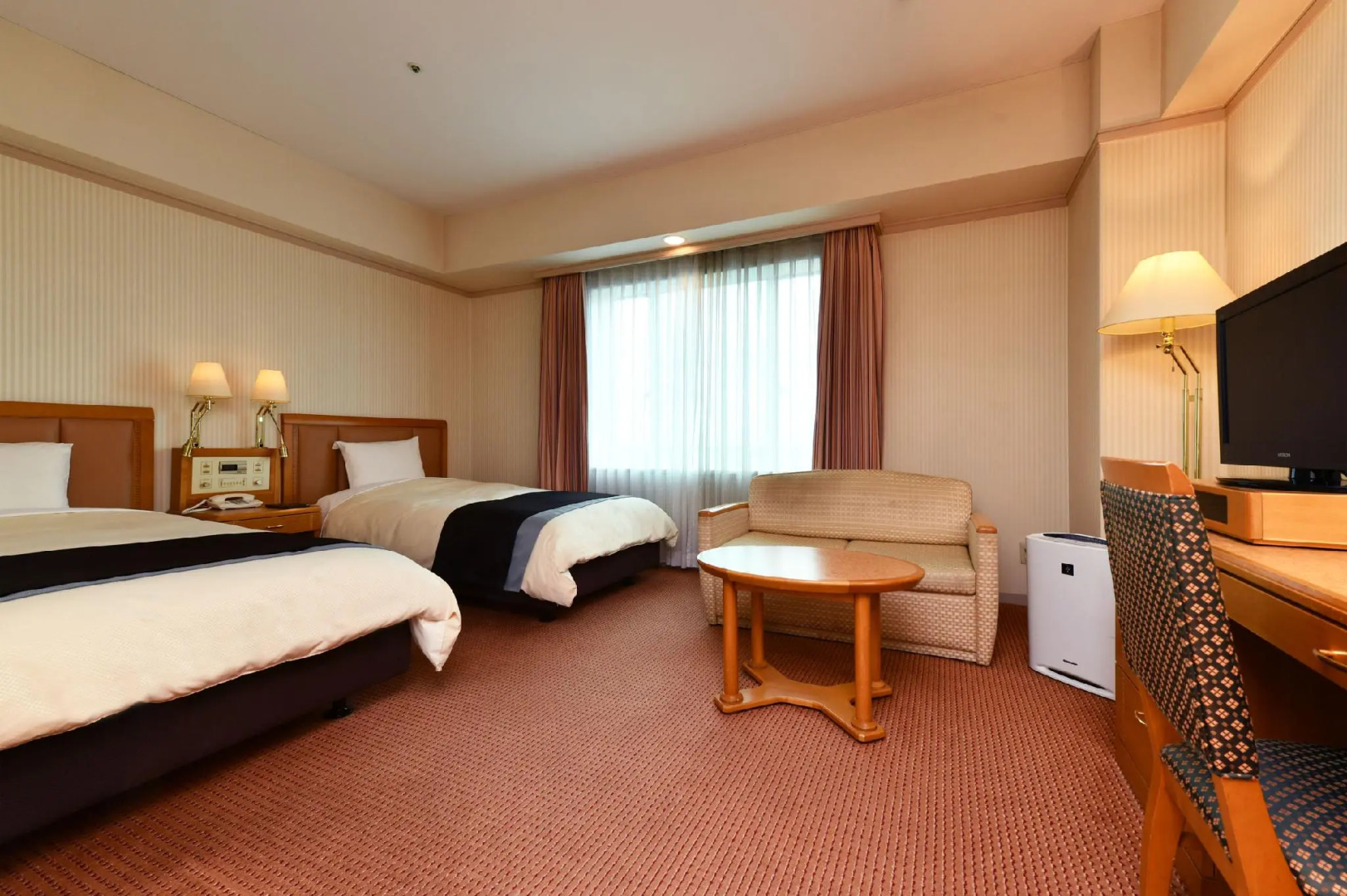 Отель The Crest Hotel Kashiwa