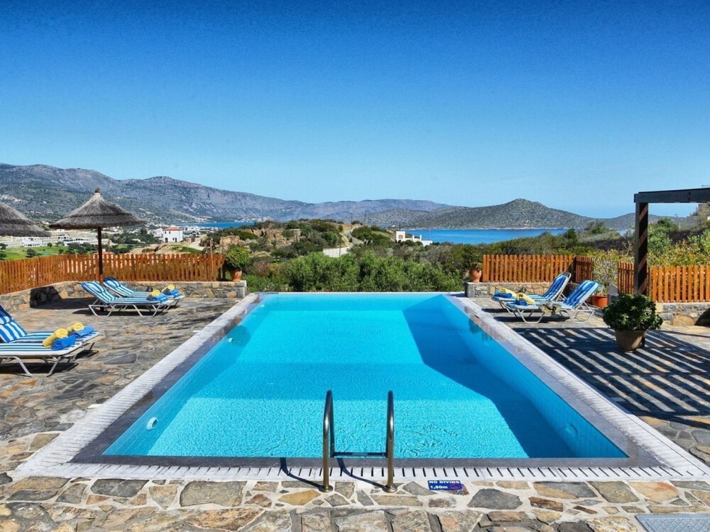 Spacious Villa near Sea in Elounda