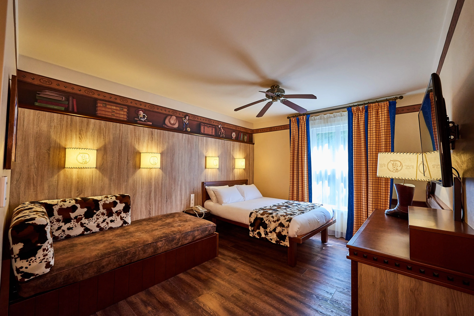 Disney Hotel Cheyenne