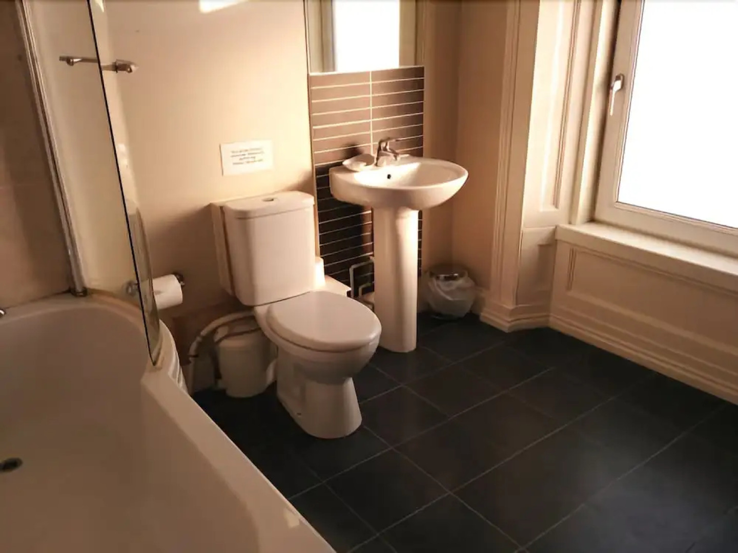 The New Dundee Carlton Hotel