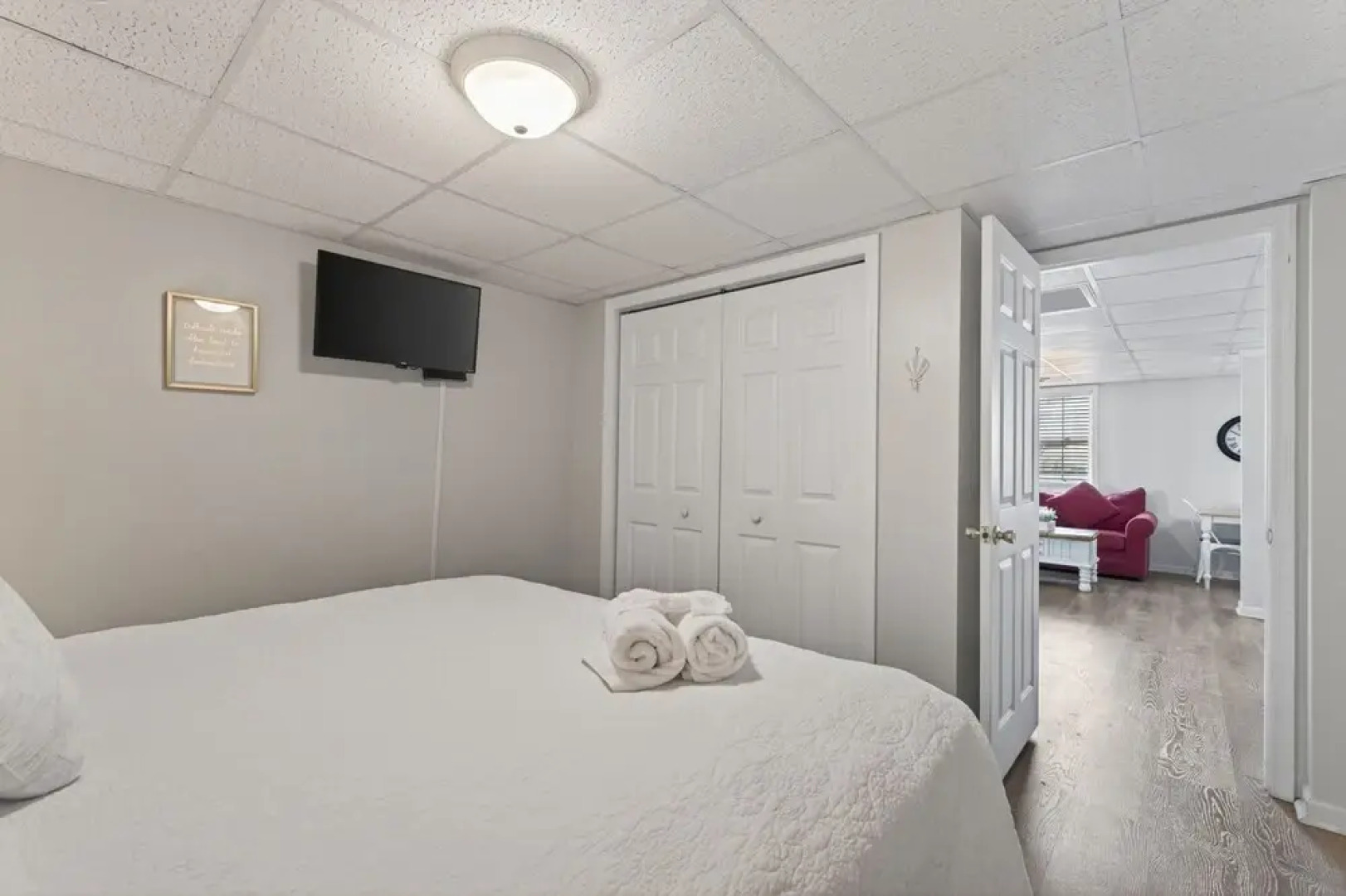 Coastal Retreat Steps From Private Beach 2 Bedroom Apts