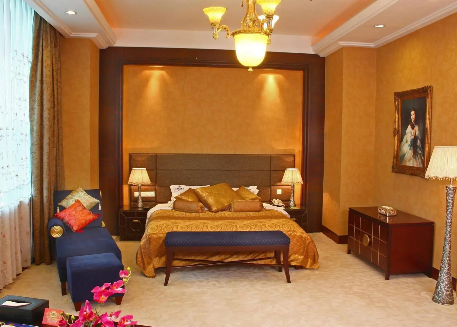 Jiang Men Palace International Hotel