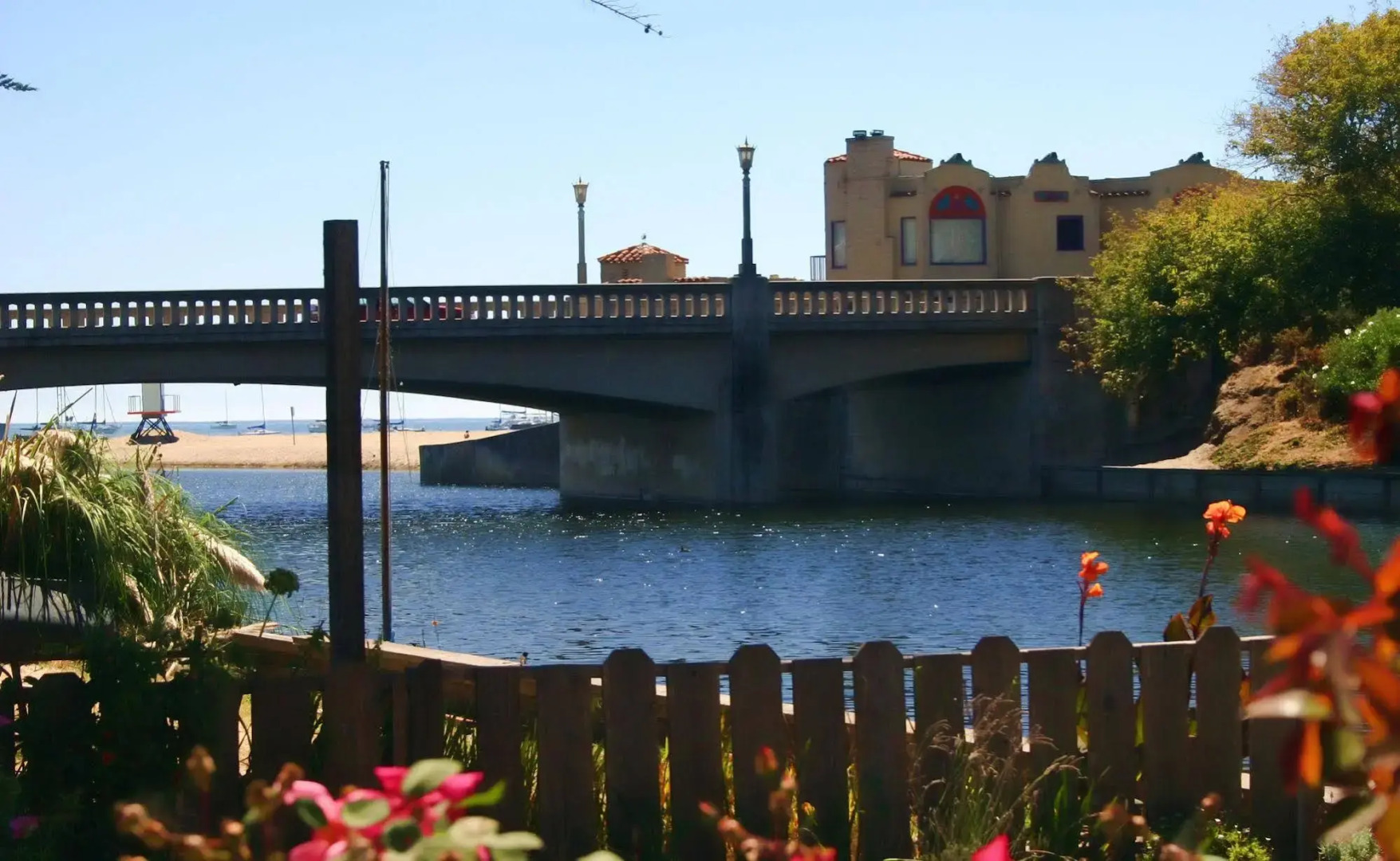 Capitola Venetian Hotel
