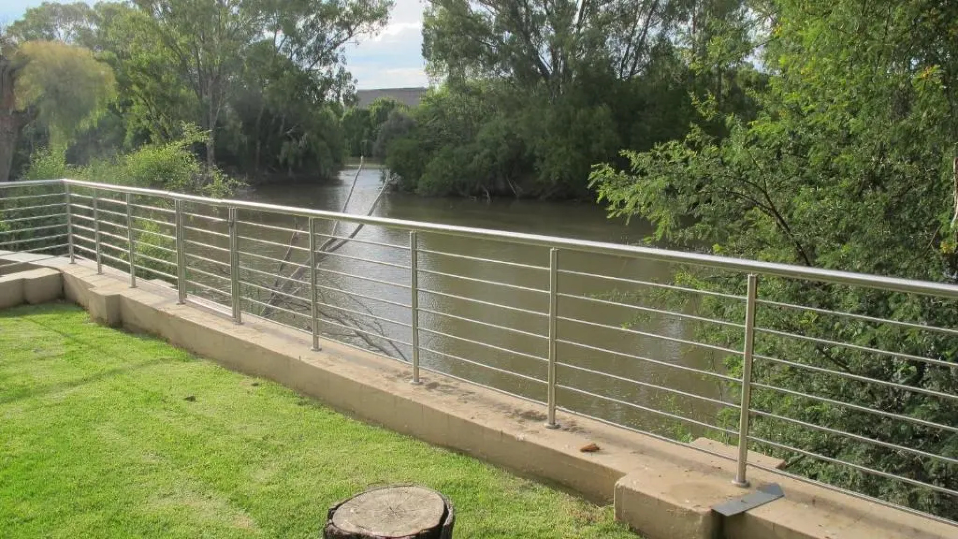 397 Vaal de Grace Golf Estate