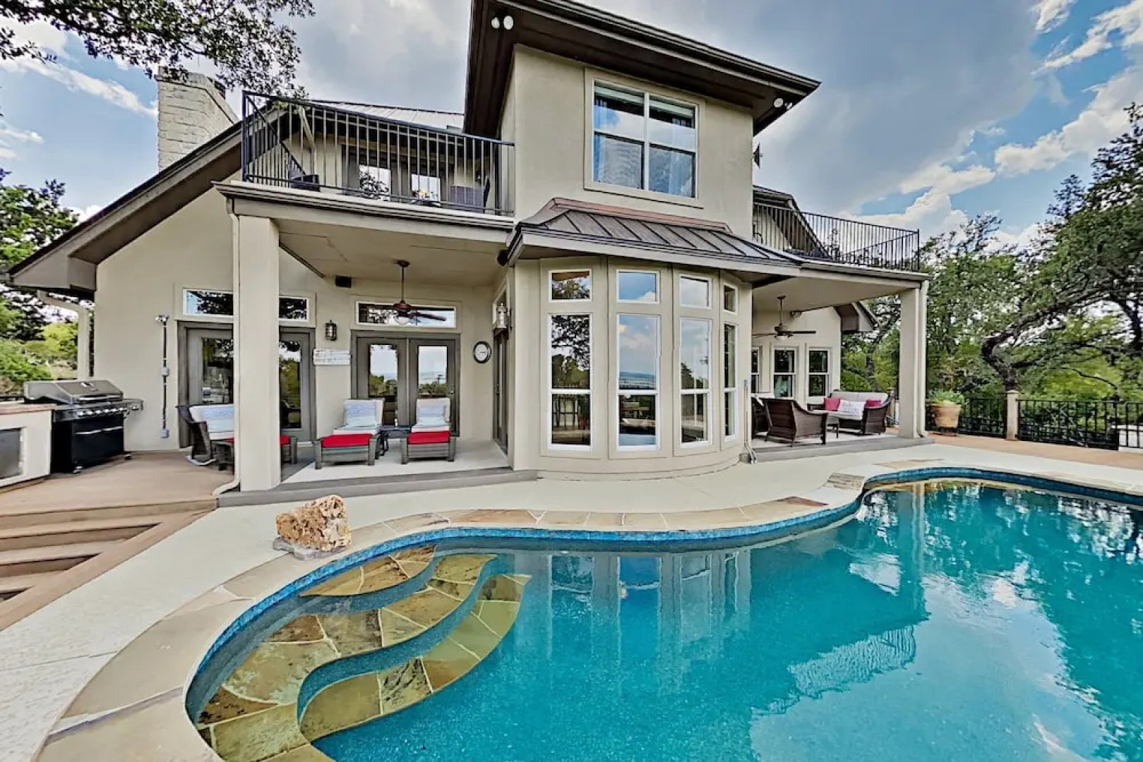 Sacred Vista: Opulent Hill Country With Pool 5 Bedroom Home