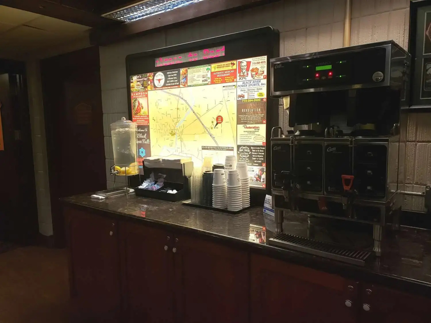 Отель Black River Falls