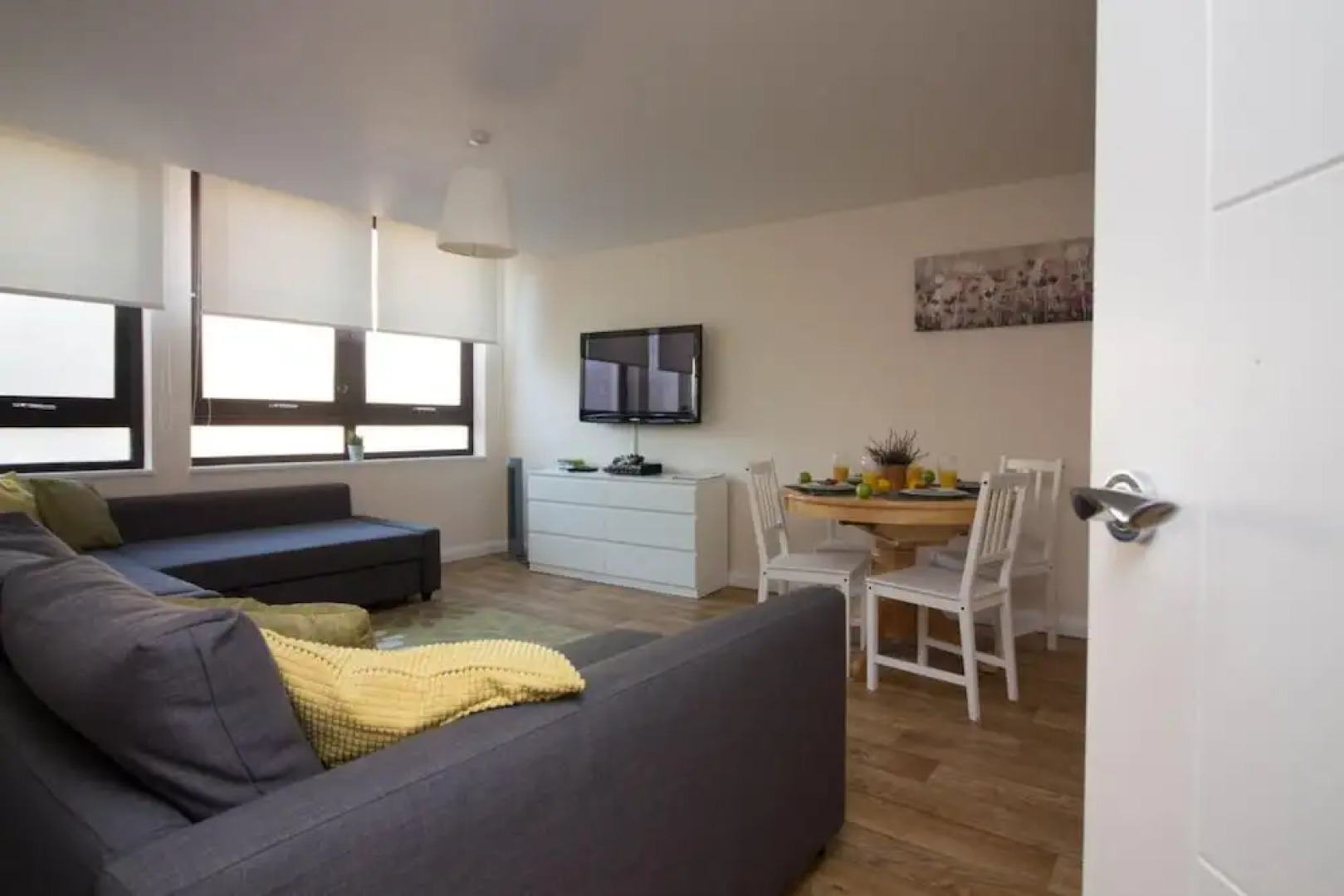 Stayzo Stylish Accommodation in Southampton 10