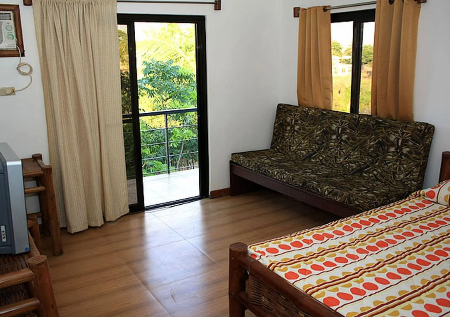 Islandia Alaminos Hotel