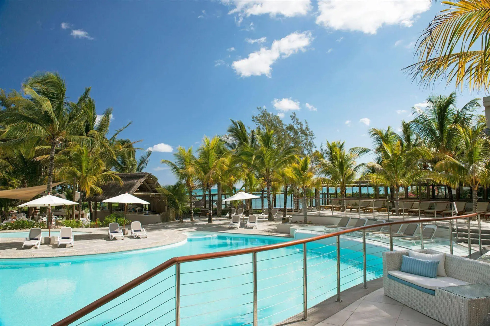 Lagoon Attitude - Adults Only