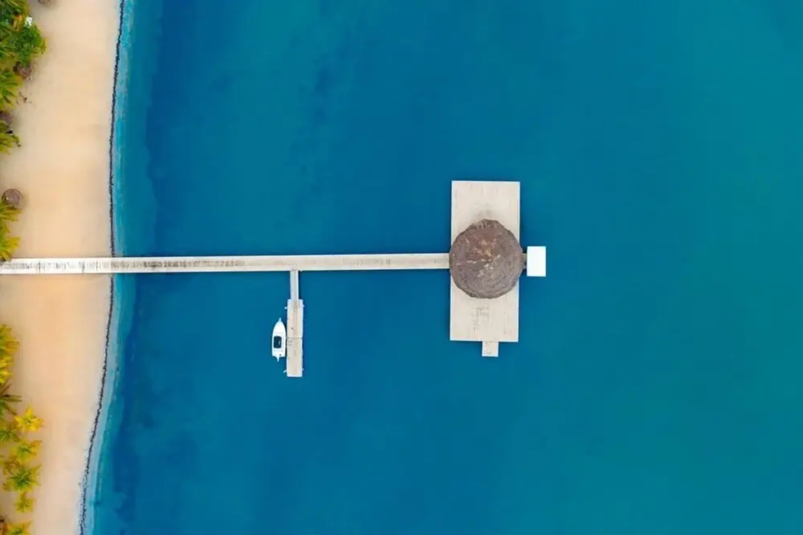 Rum Punch- Beachfront Bungalow Pool Kayaks Pier