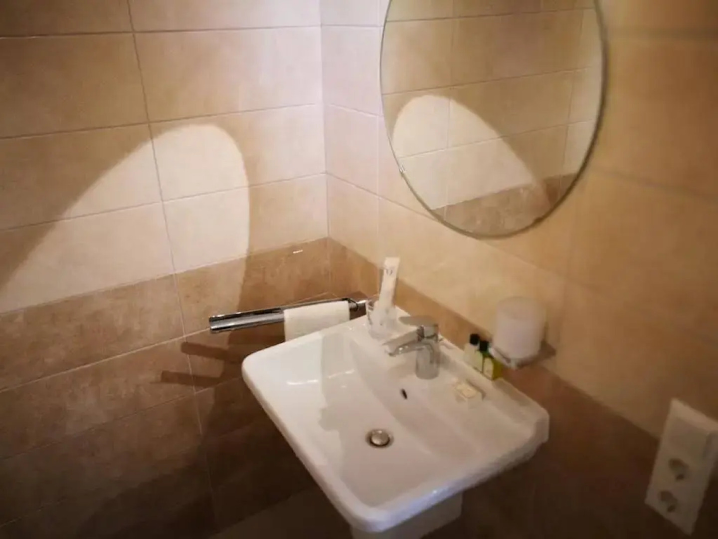 Mandarina Hotel STRASSEN