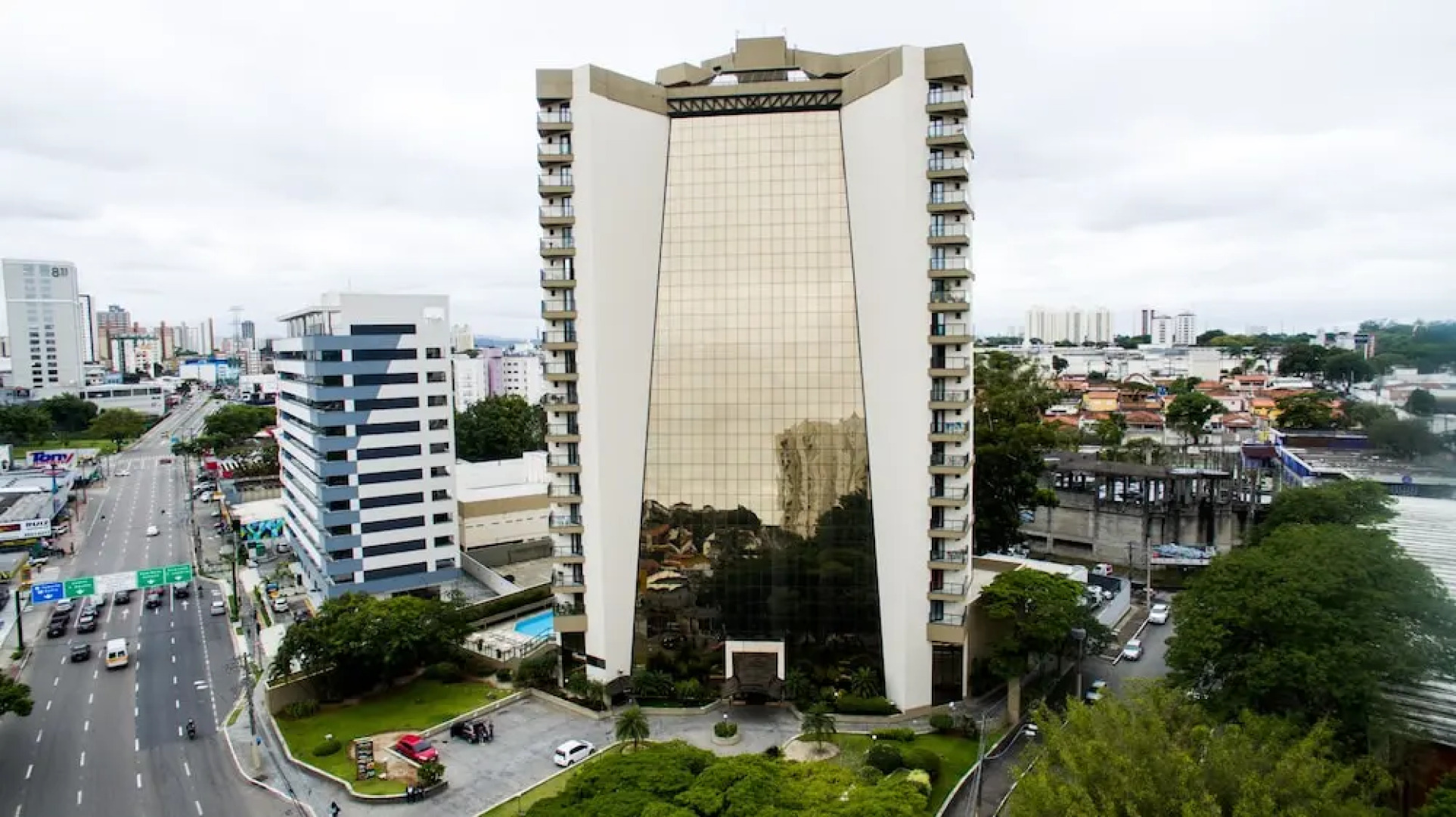 Summit Flat Service São José dos Campos