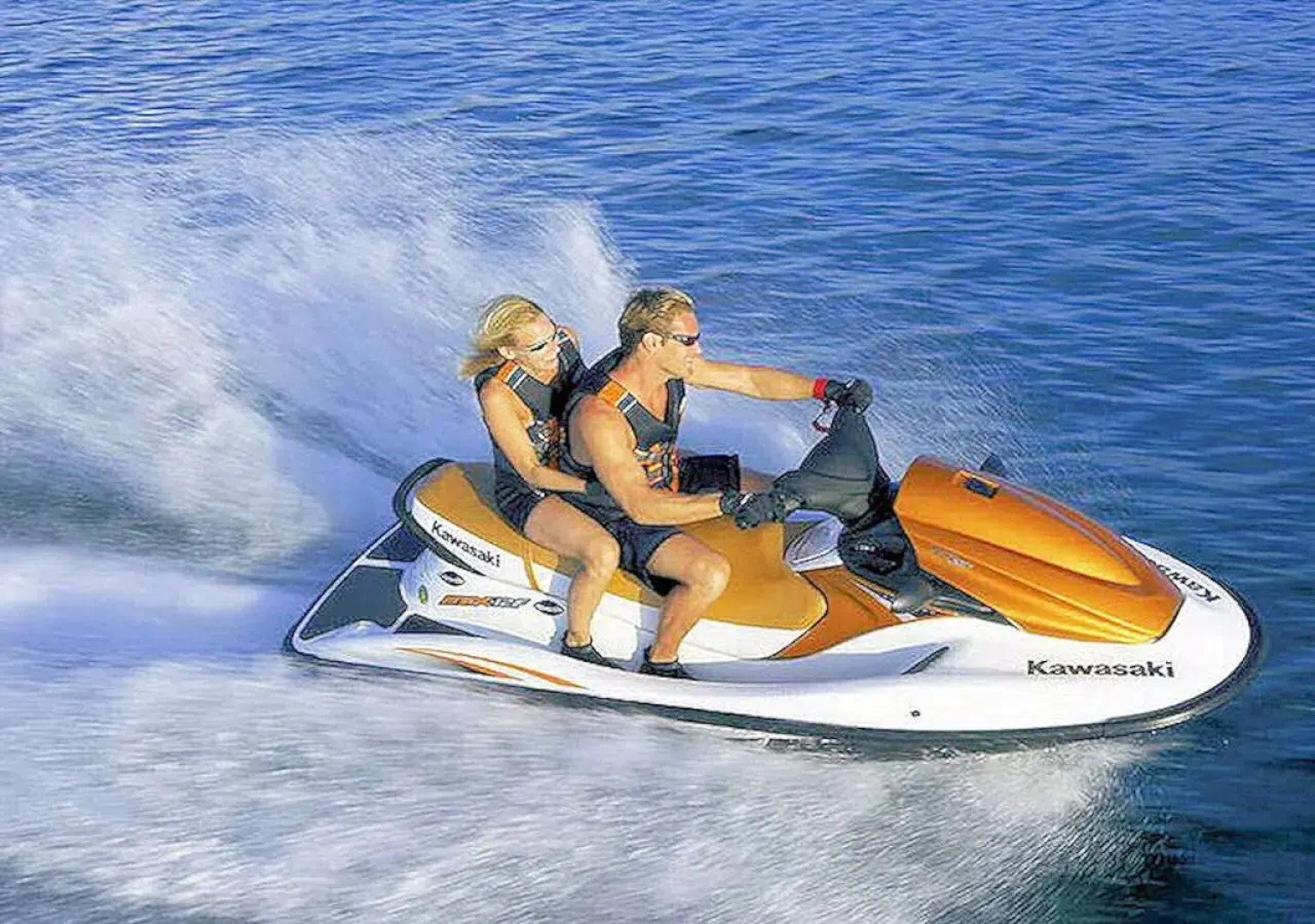 Luxury 5 Star Condominium Water Front 3 Beds 2 Bath Pool Hot-Tub Beach And City Views