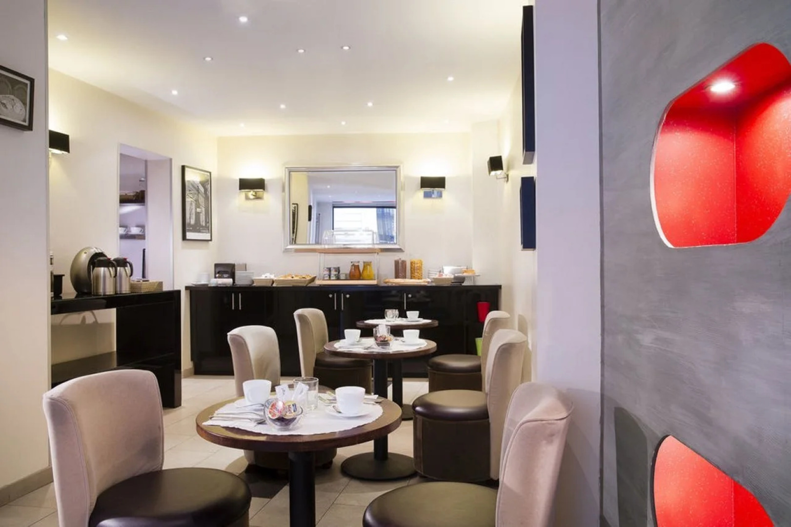 Hotel 10 Opera by HappyCulture