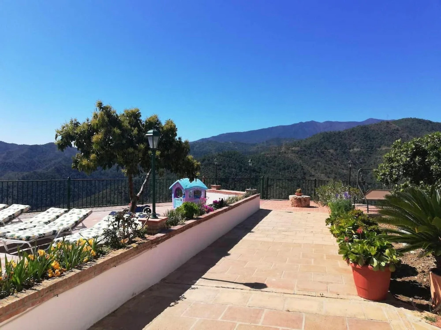 Villa With 5 Bedrooms in Istán, With Wonderful Lake View, Private Pool, Enclosed Garden - 15 km From the Beach