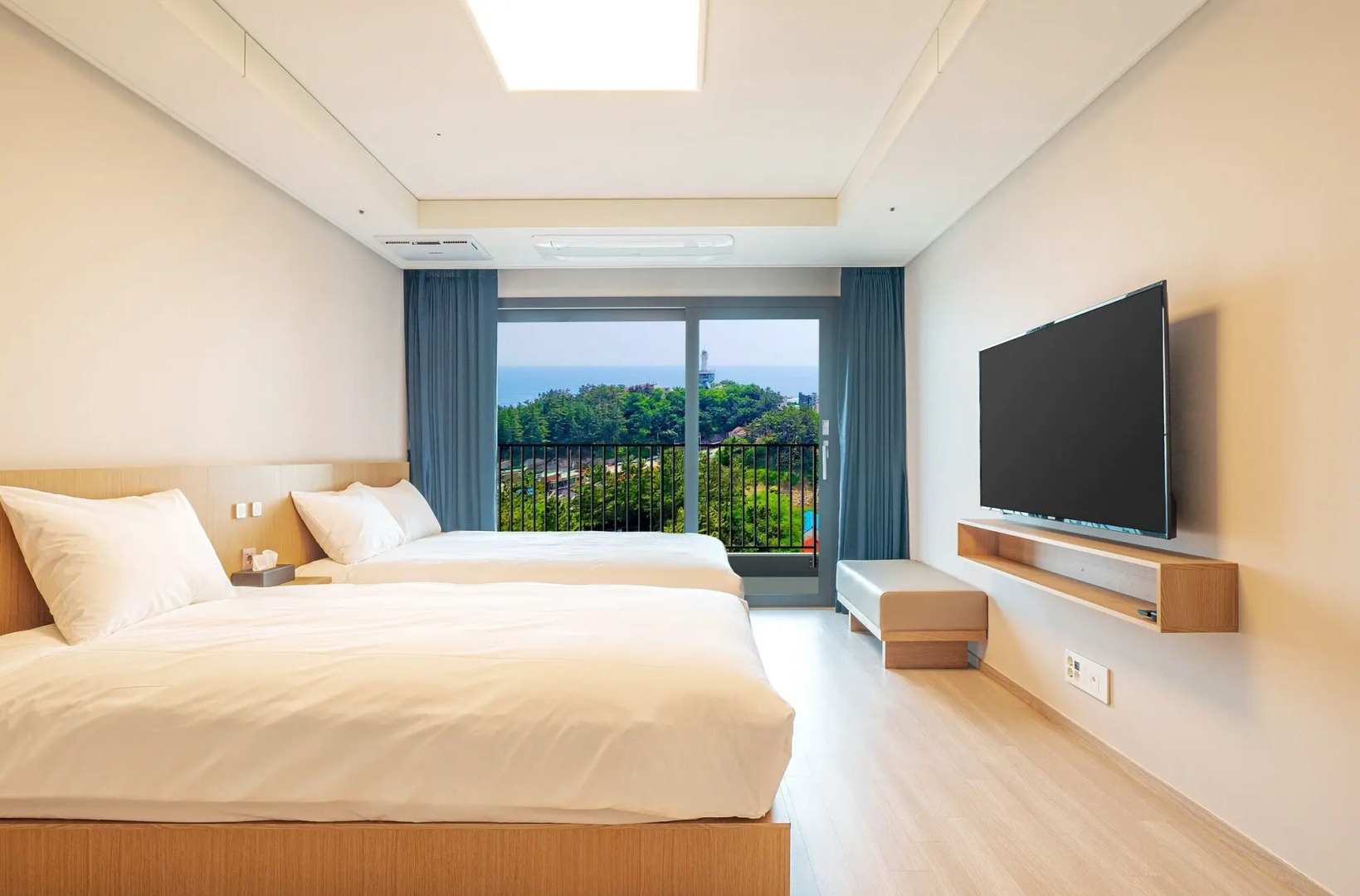 Sokcho I Park Suite Hotel and Resort