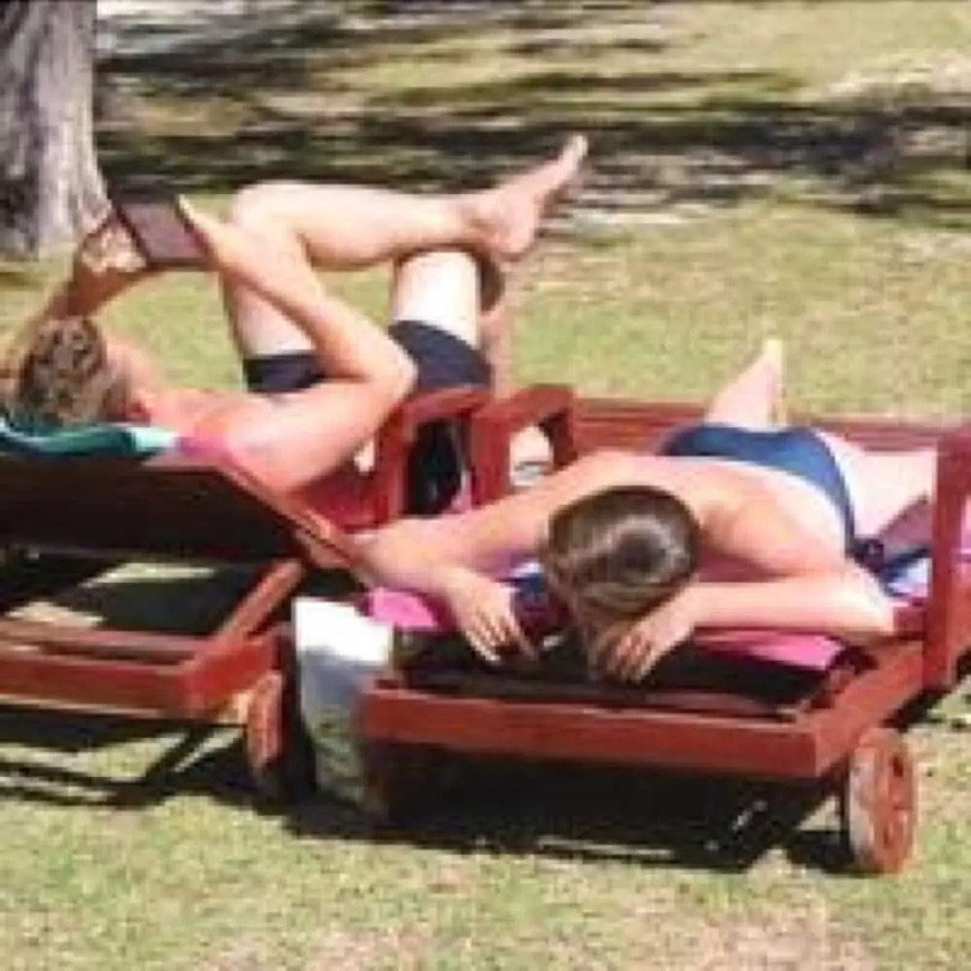 Safe Landing Eco Lodge