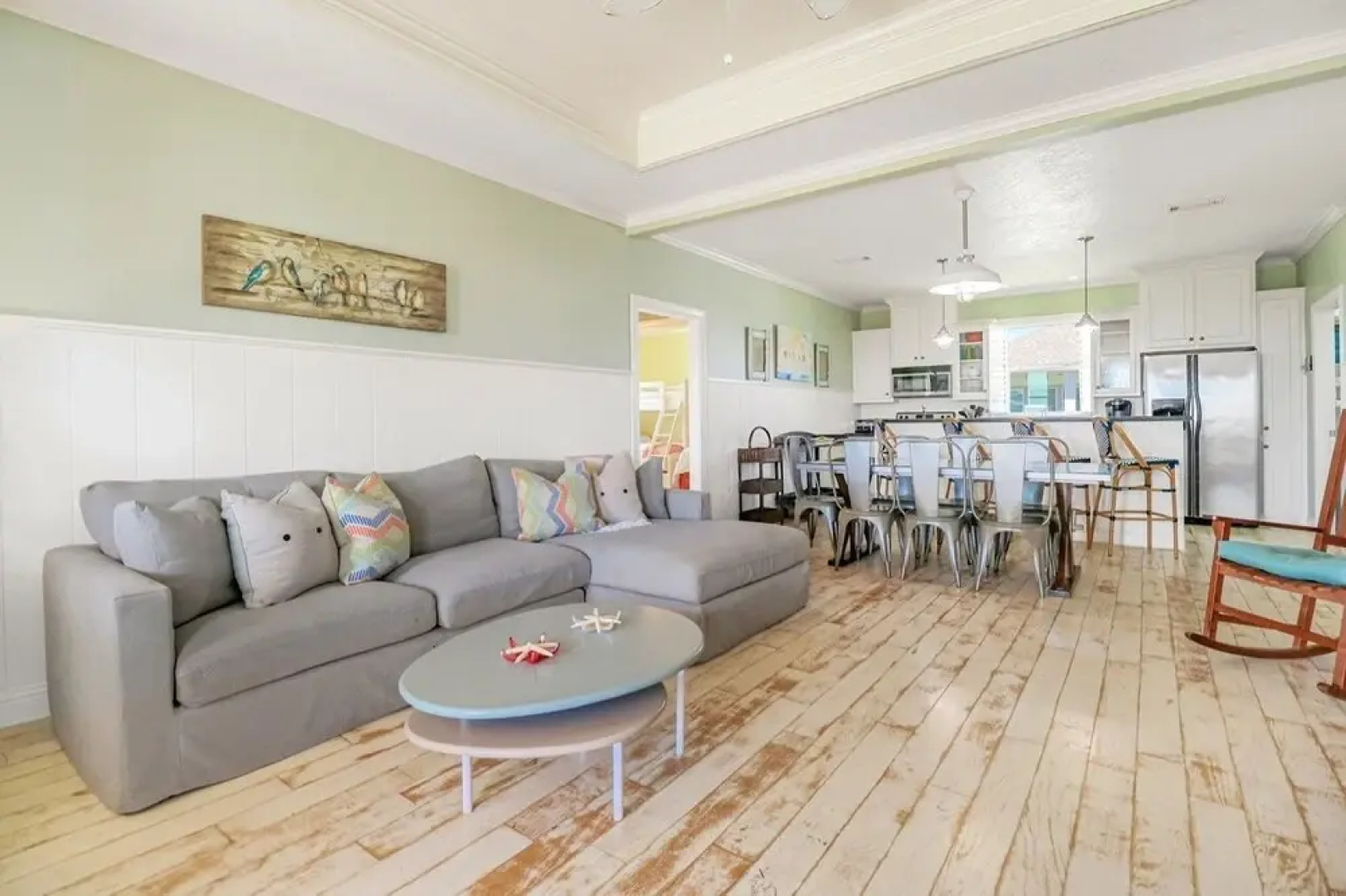 Chateau Mingo 3 Bedroom Home by RedAwning