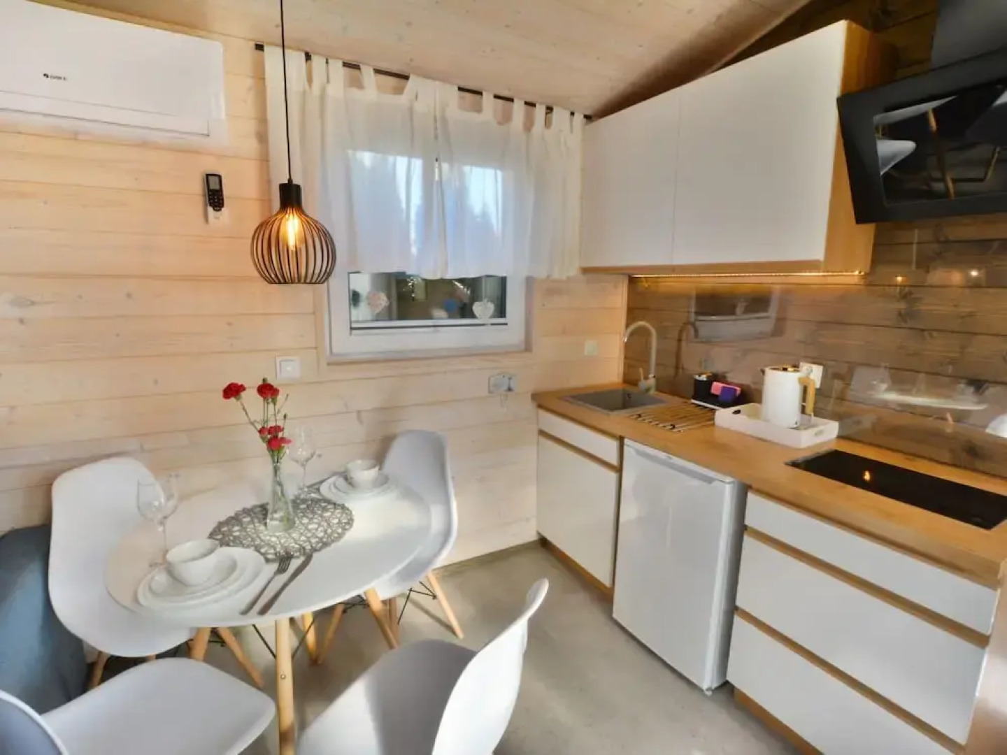 Year-round, Modern Holiday Home With a Terrace