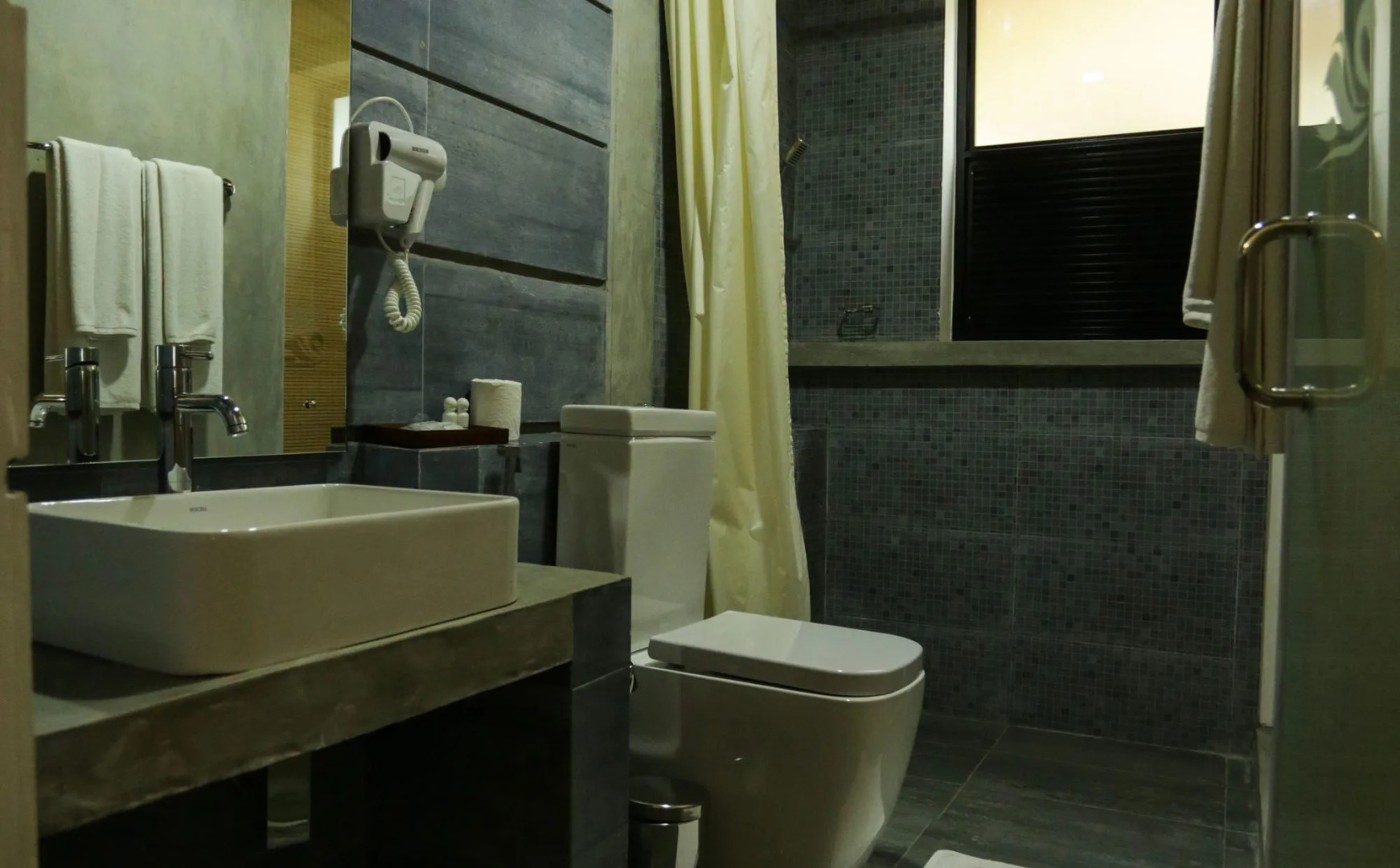 South Lake Resort Koggala