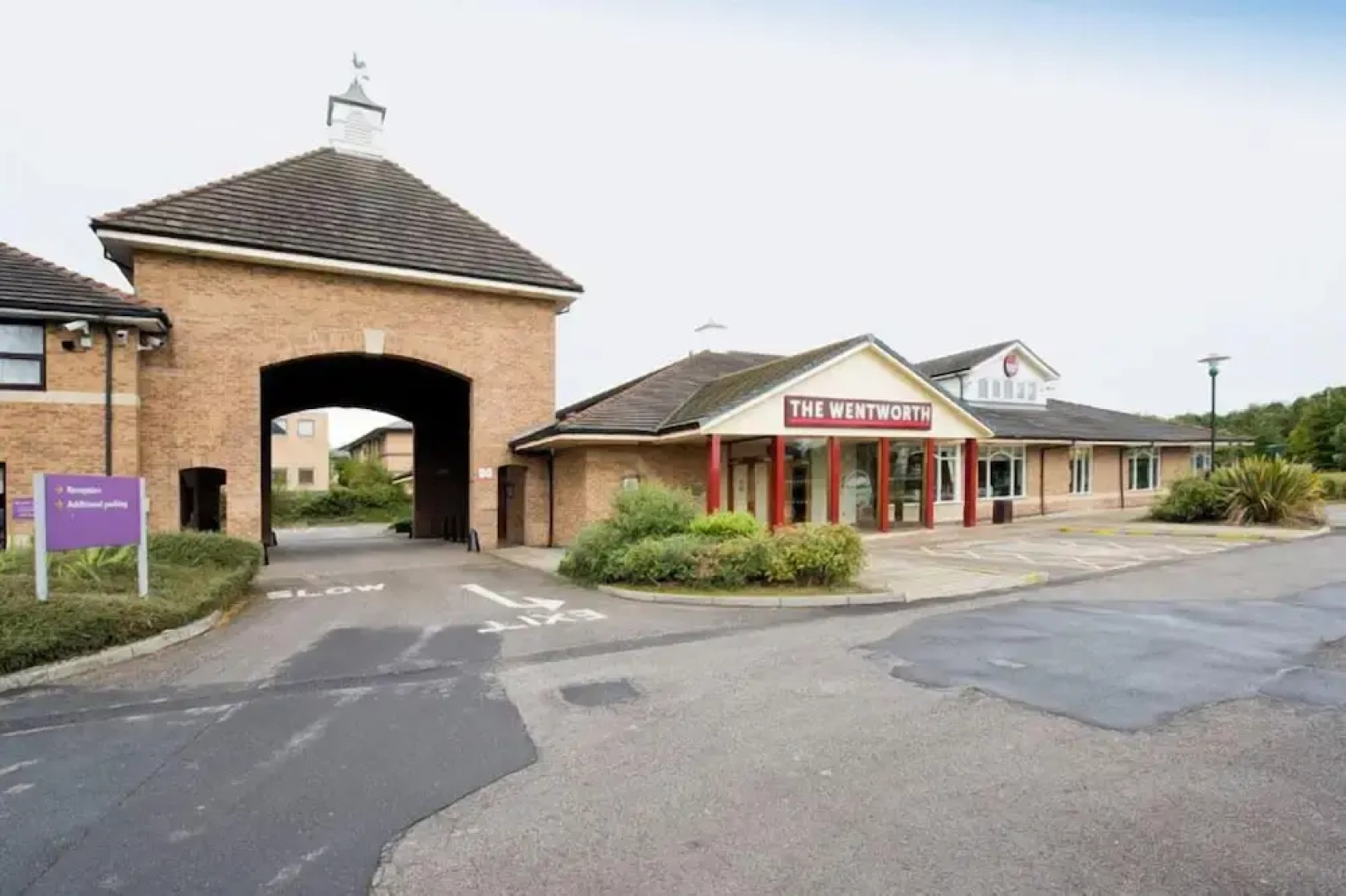 Premier Inn Sheffield/Barnsley - M1 Jct36