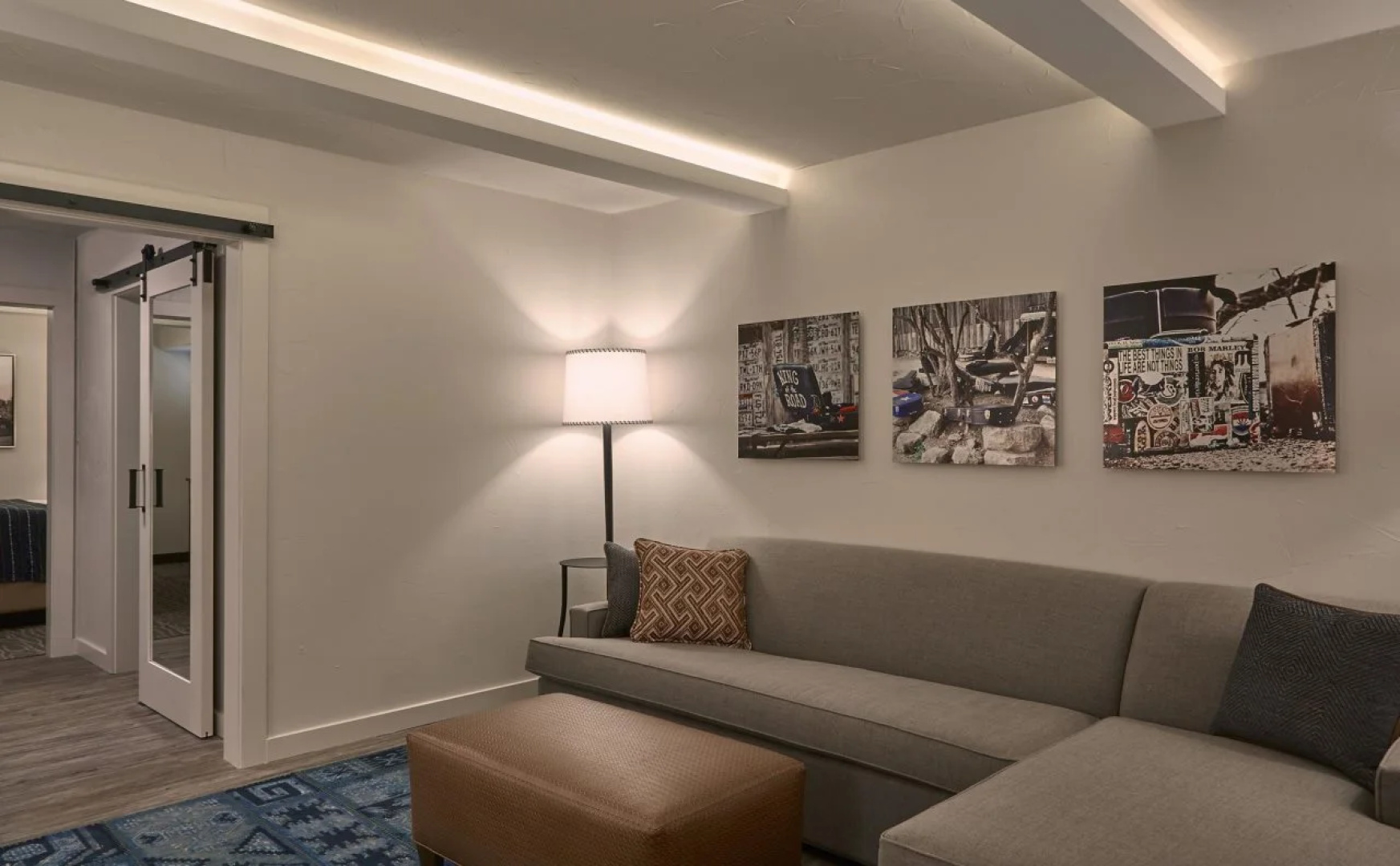 Fredericksburg Inn & Suites