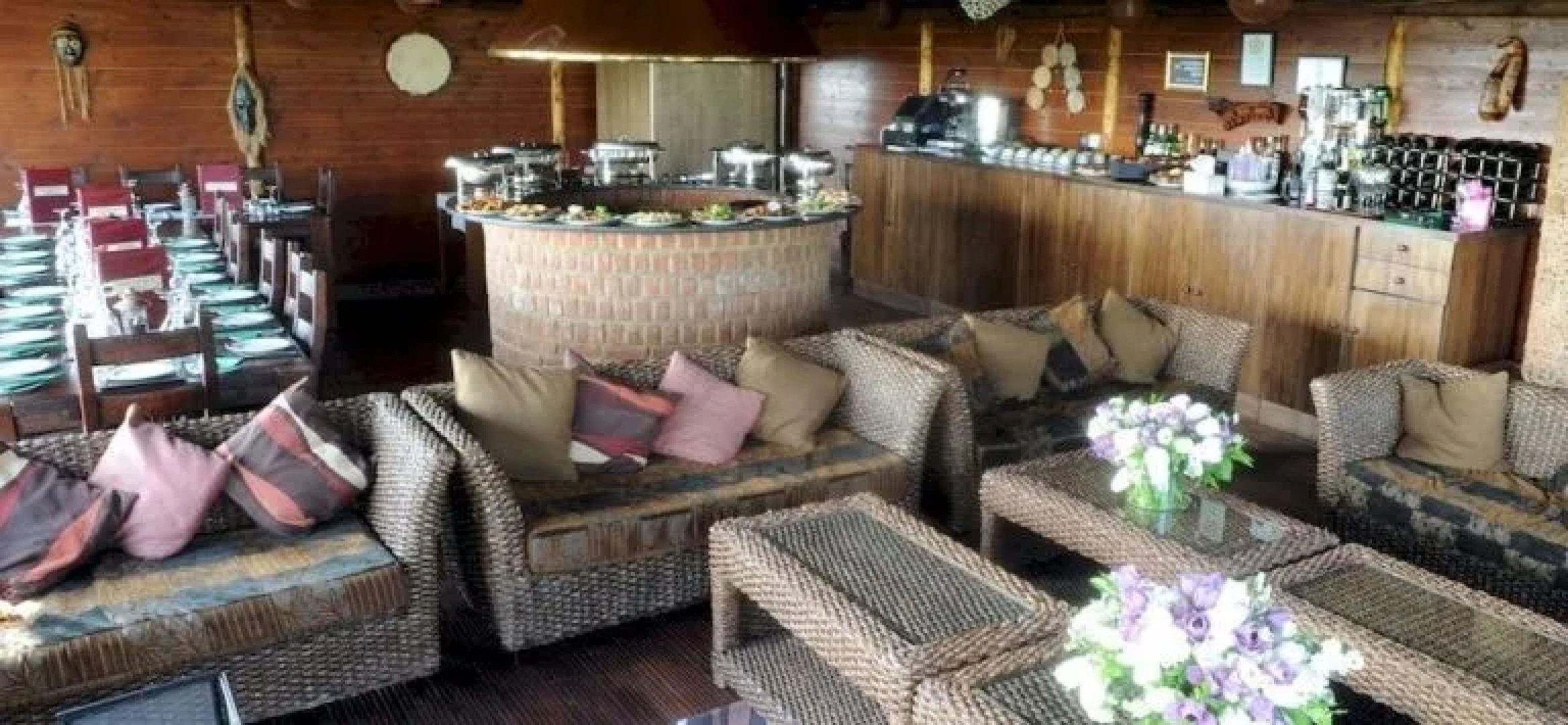 Port Lympne Reserve - Livingstone Lodge
