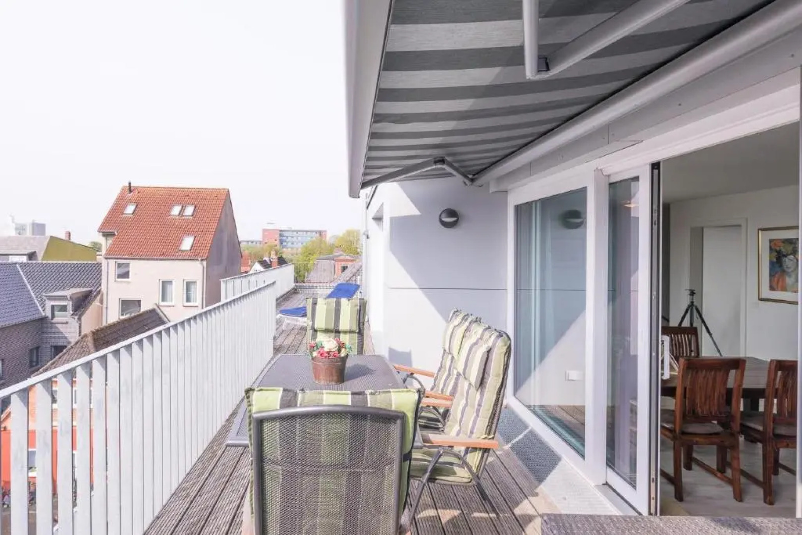 Vis à vis zum Schloss