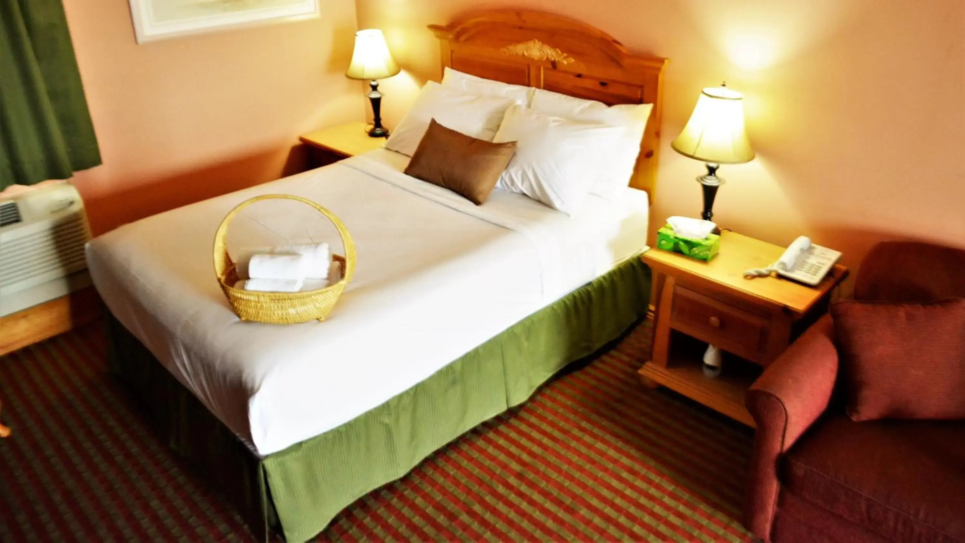 Knights Inn Colonial Fireside Inn