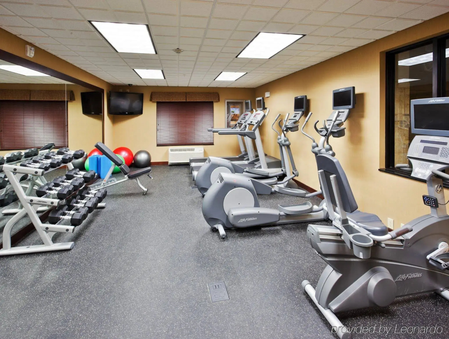 Holiday Inn Express Hotel & Suites Great Falls by IHG