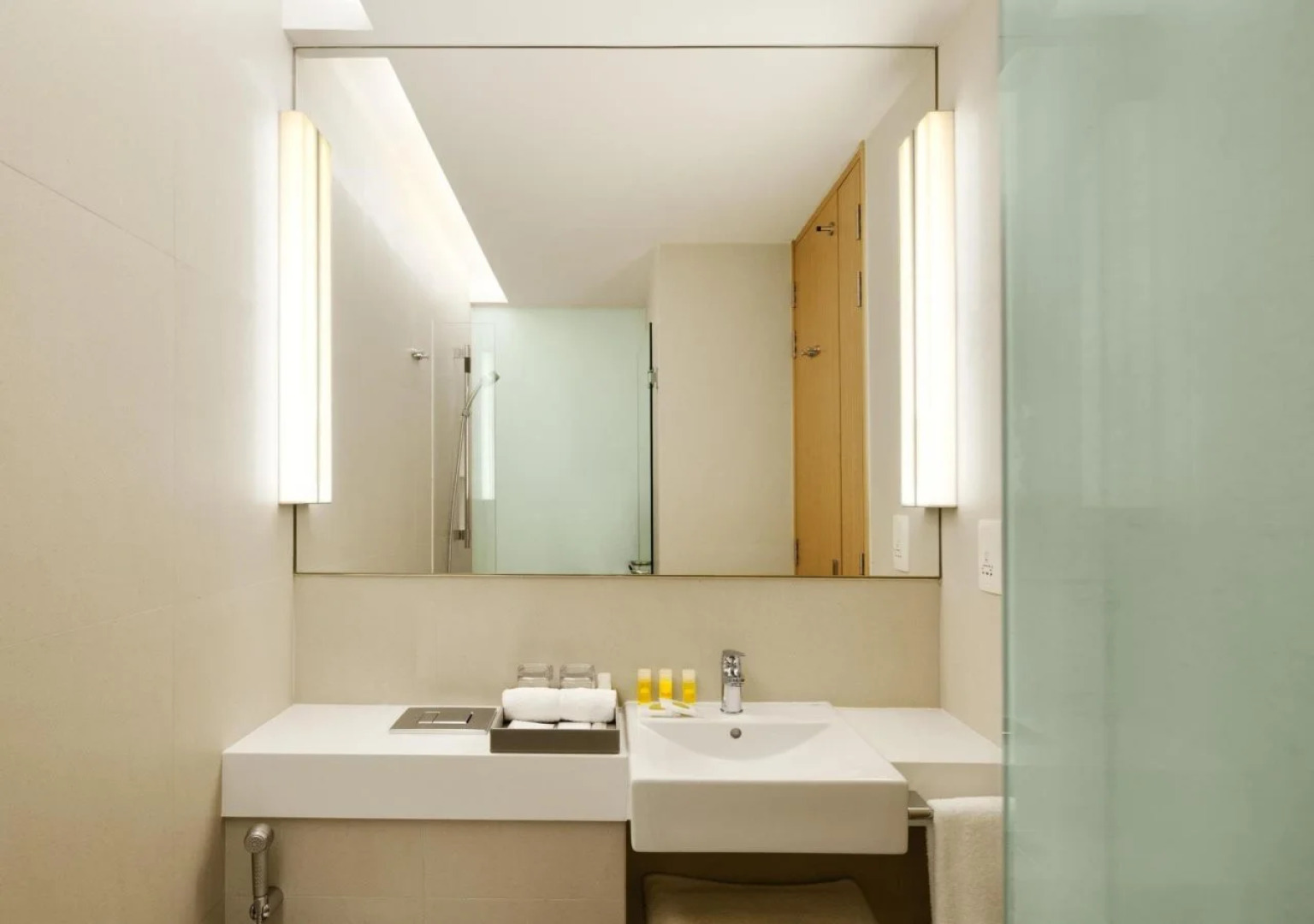 Days Hotel Singapore at Zhongshan Park