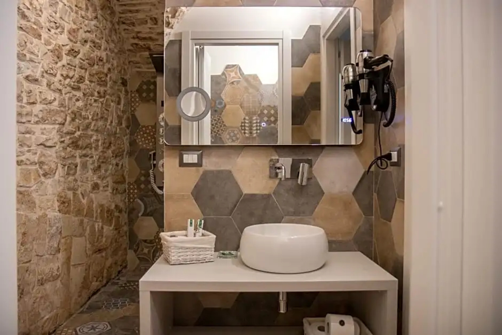 Suite 123 Luxury B&B Con Jacuzzi (Adults Only)