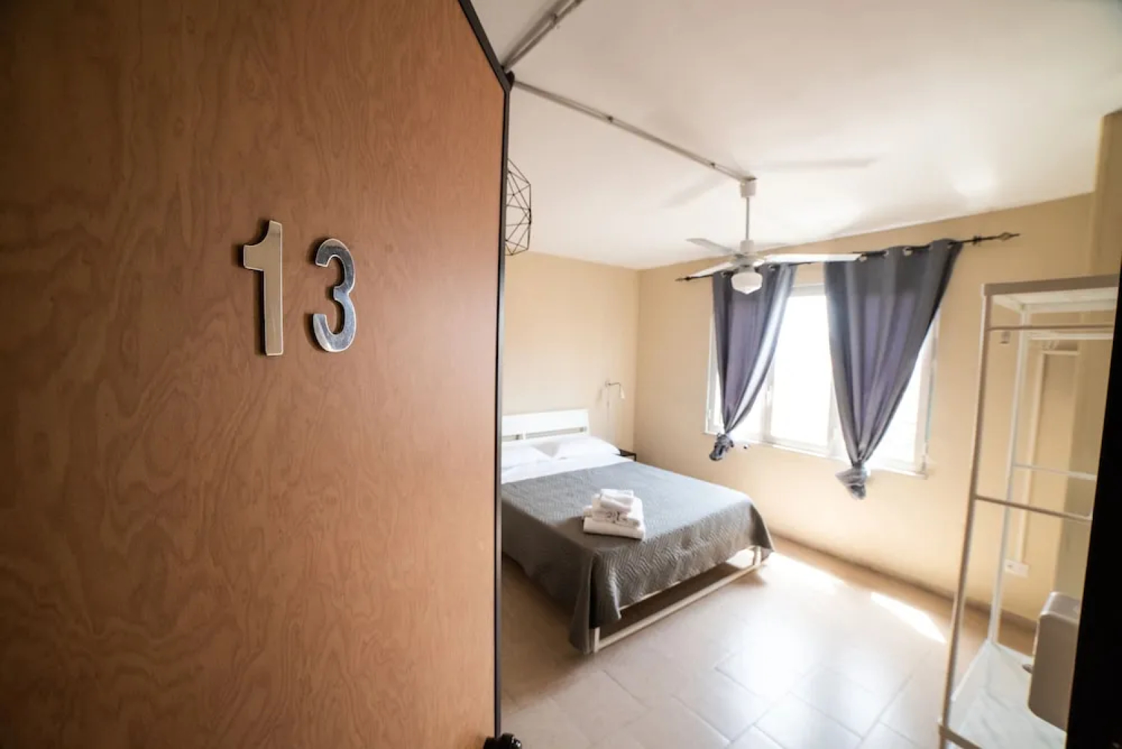 Departure rooms&hostels