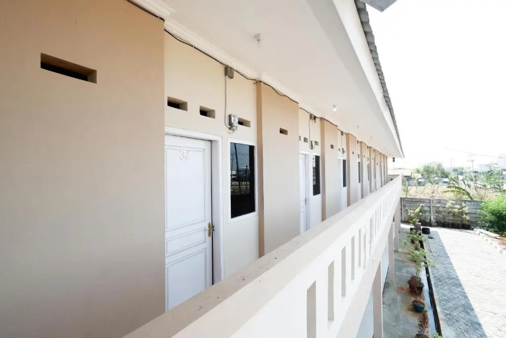 SPOT ON 2027 Putri Guest House Syariah