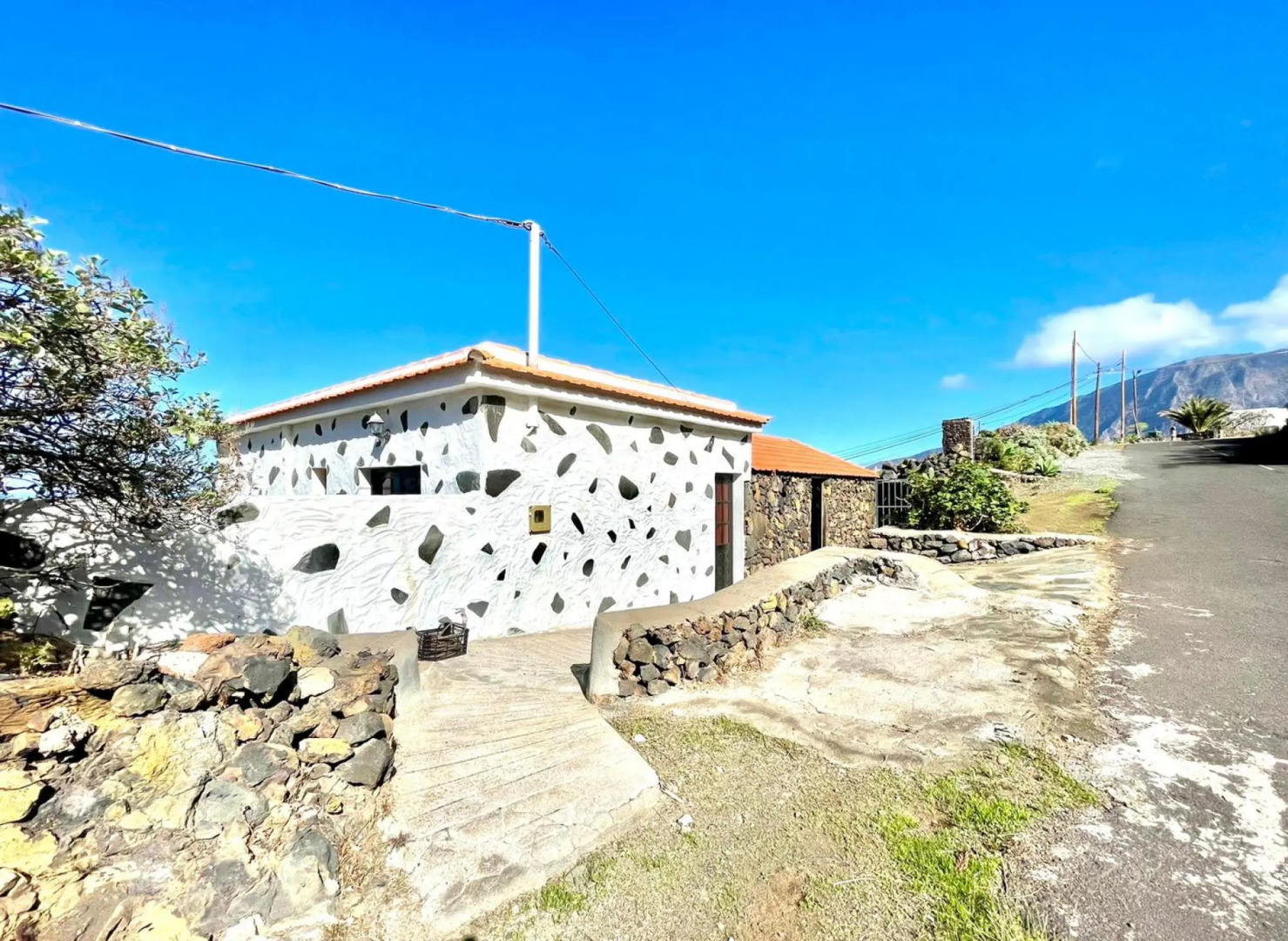 Casa rural con BBQ, Wifi y inolvidable vista a océano, El Hierro