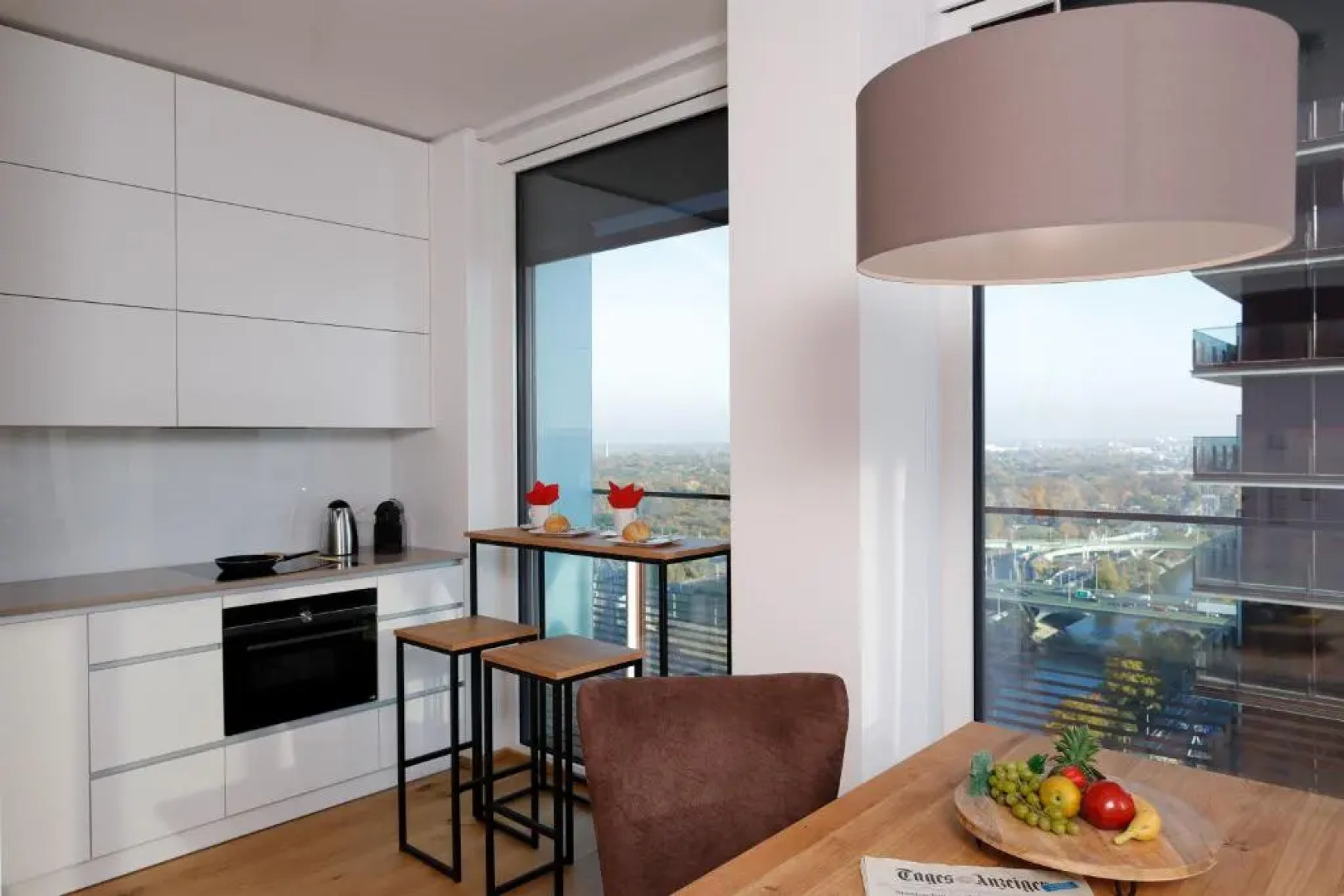 Triiiple Suites Level 22 mit Balkon und Tiefgarage