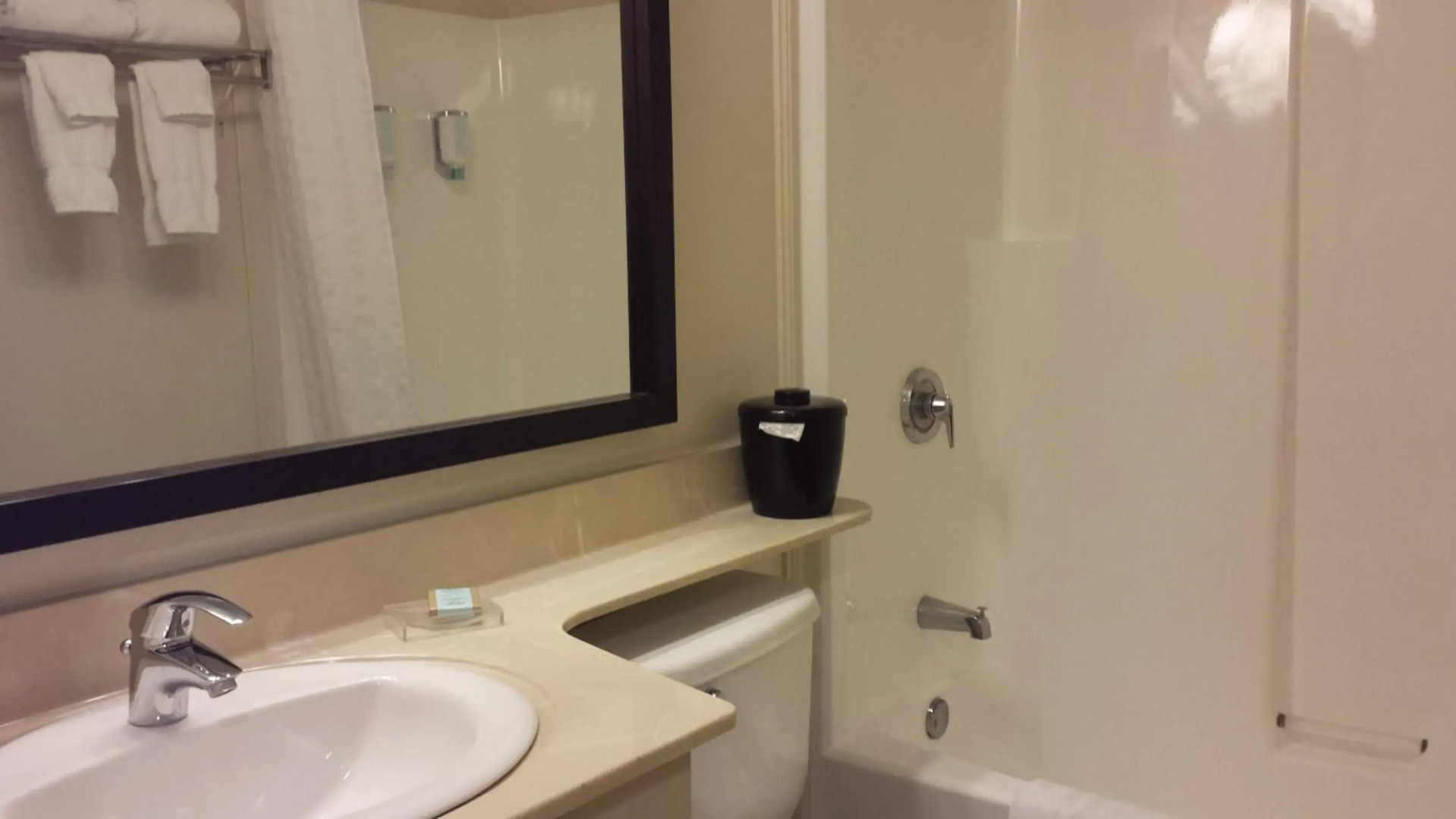 Travelodge Suites by Wyndham Moncton