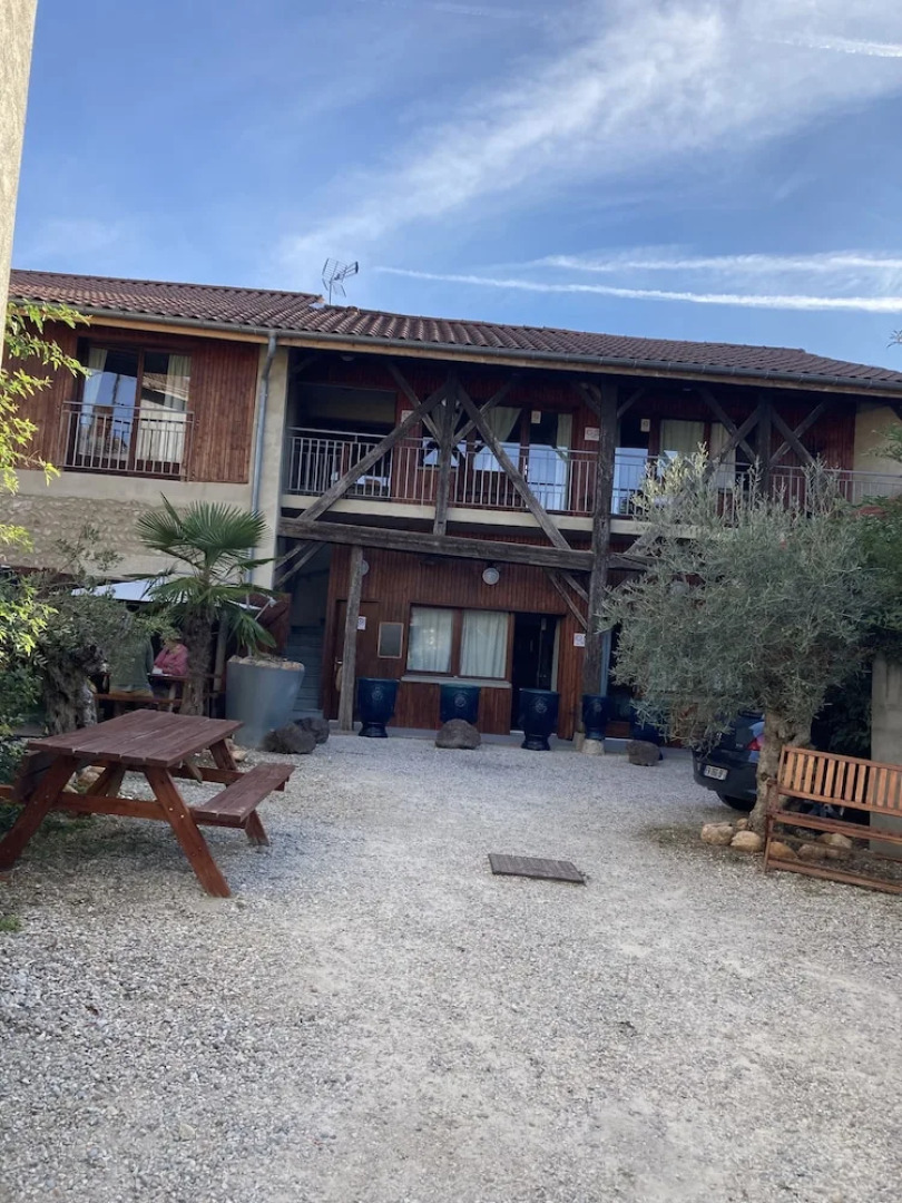 The Resid For Calixte