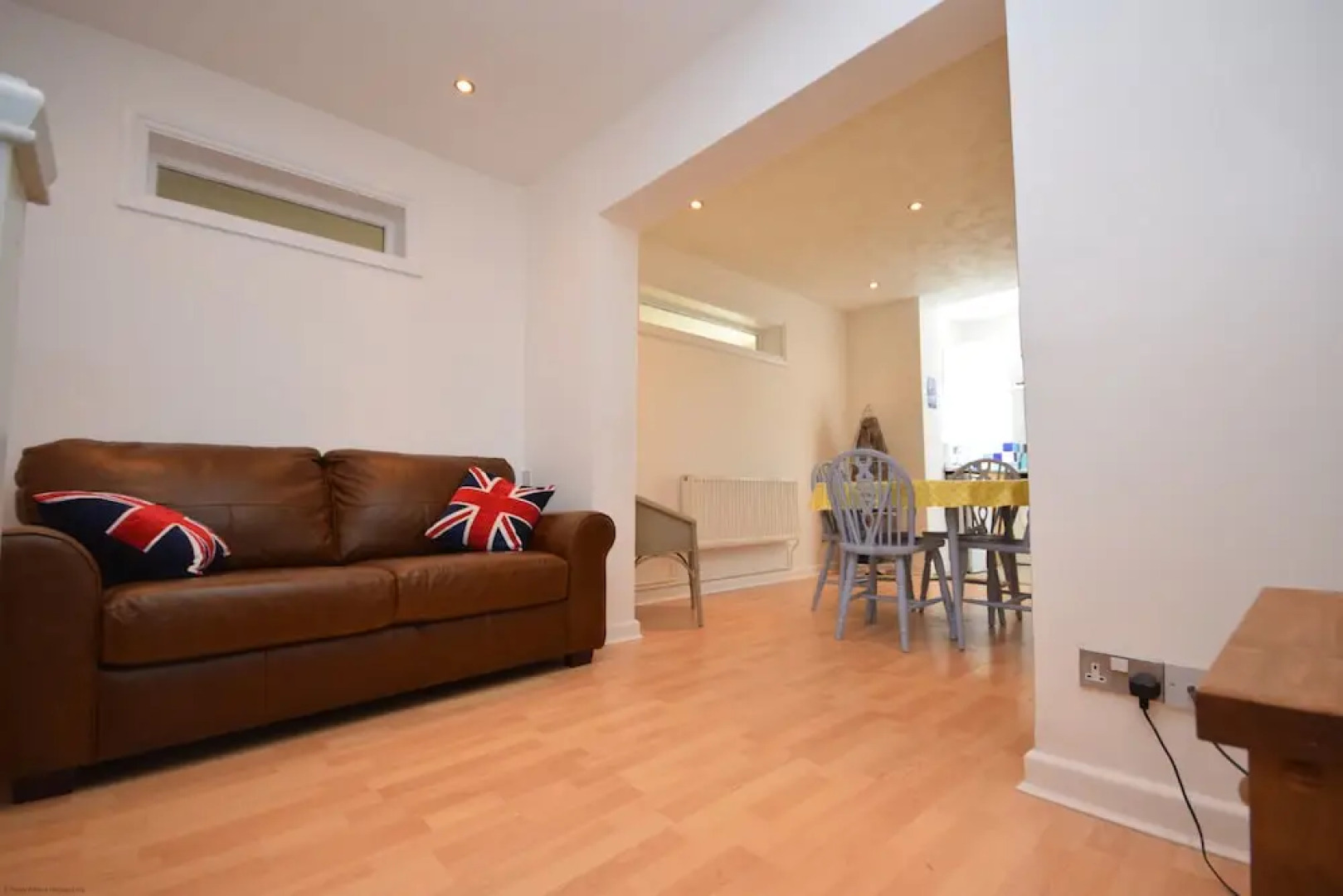 Dolphin House 490929