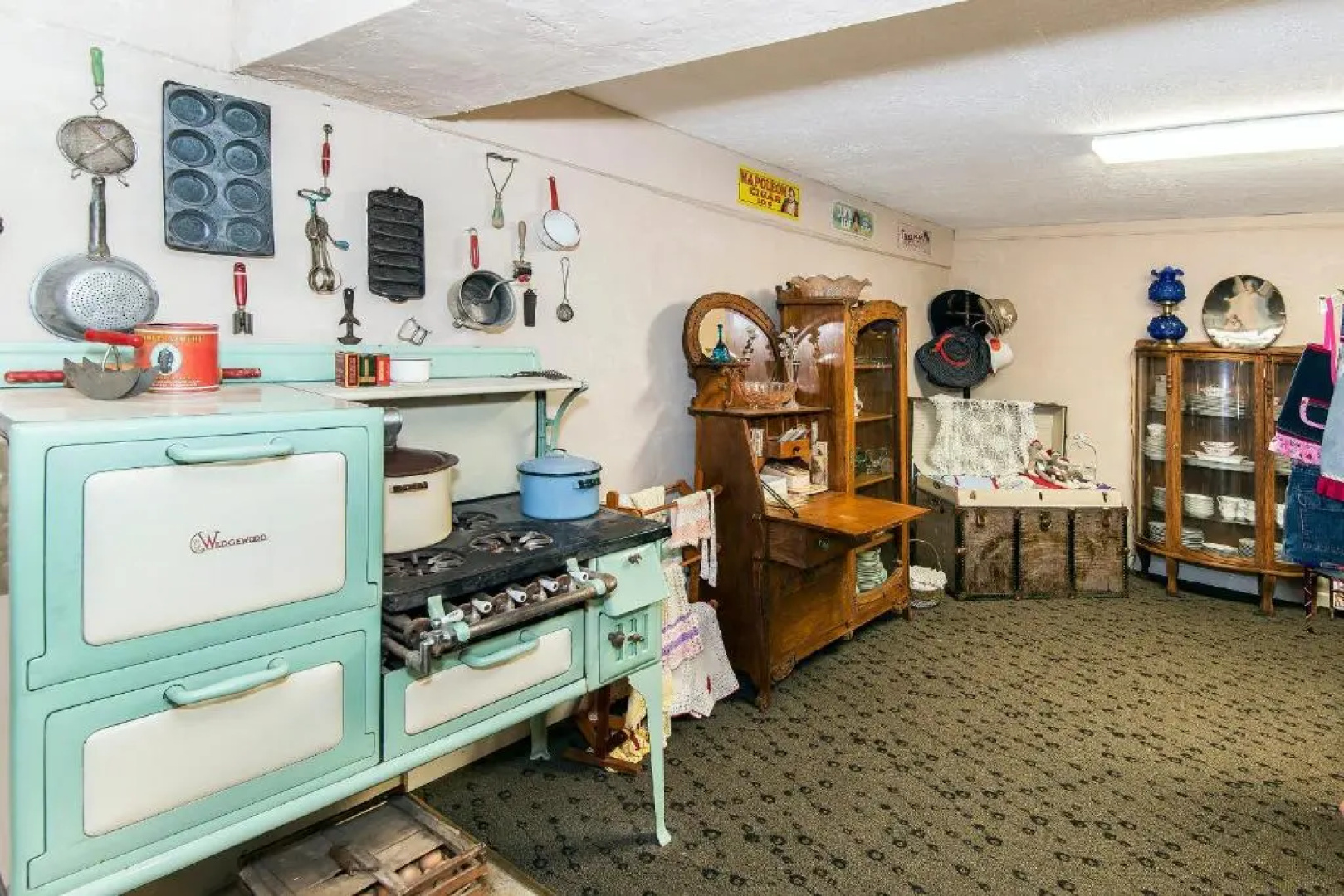 Virginia City Inn