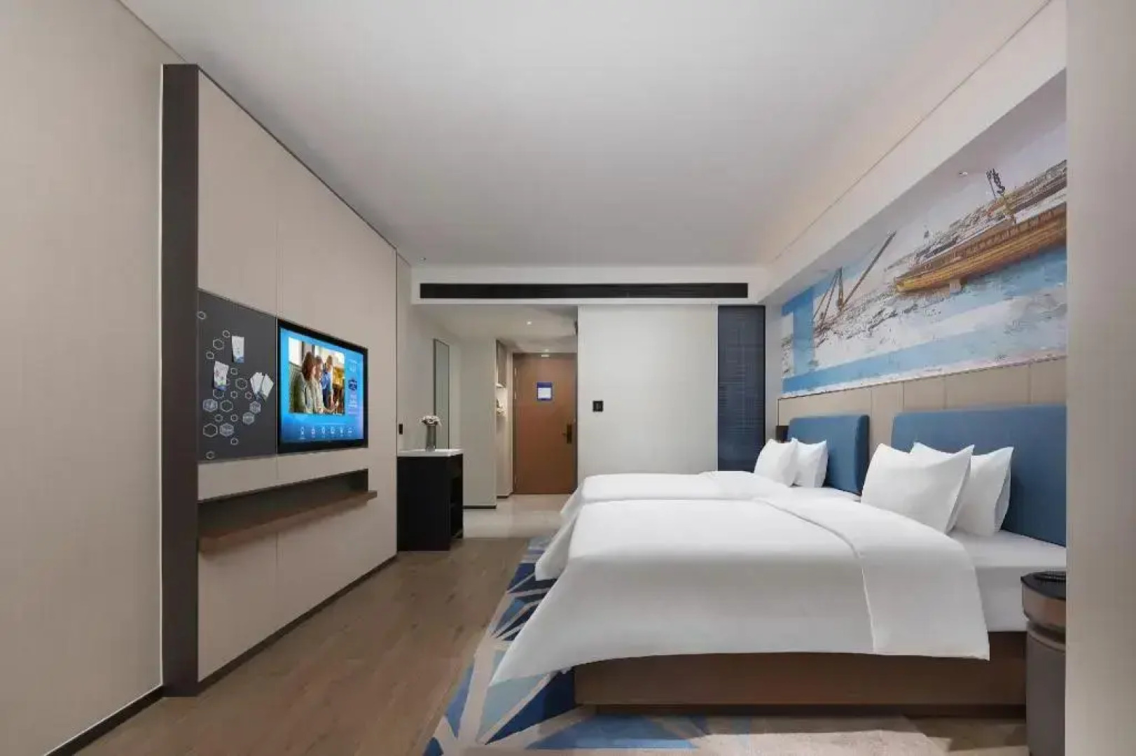 Hampton by Hilton Qionghai Railway Station