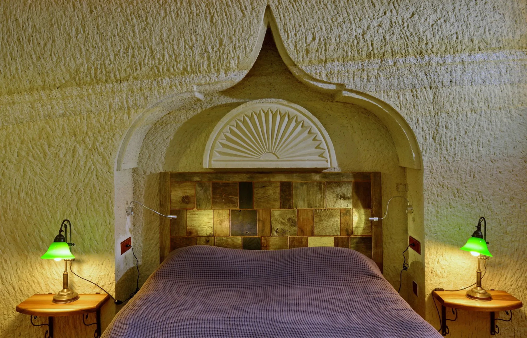 Seki Cave Suites