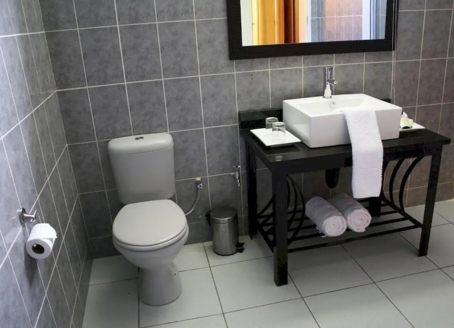 Fallsway Apartments Louden Court