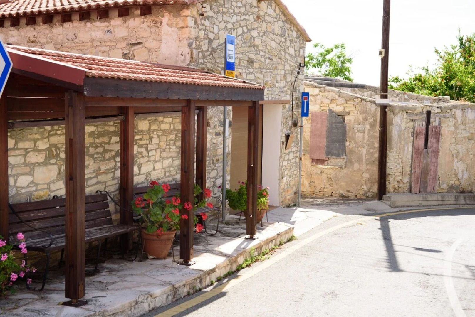 Thyone Studio Cottage