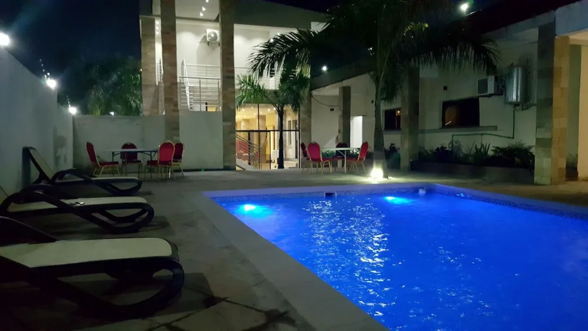 Cross Roads Lodge Kitwe