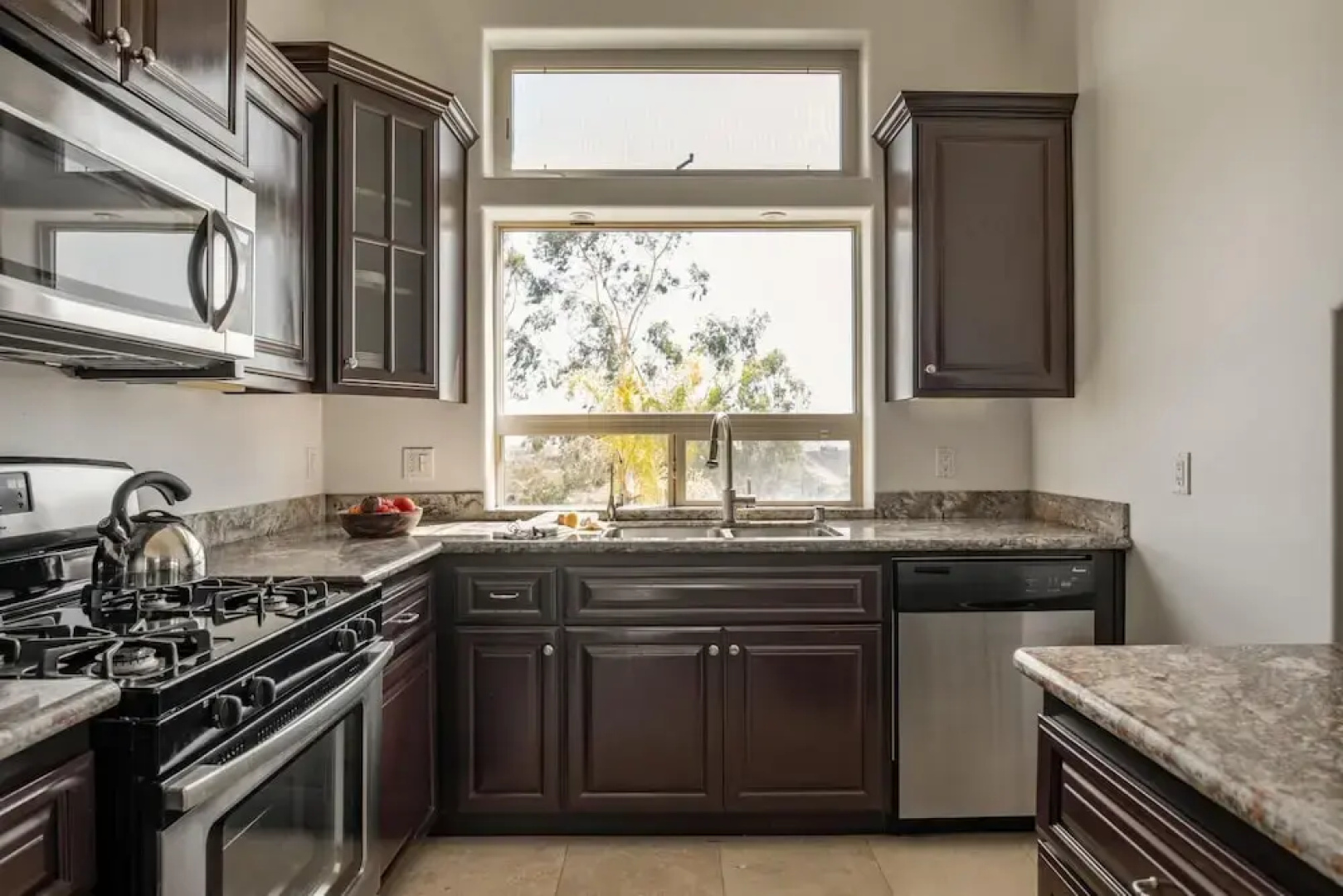 Luxury Estate Perfect for Large Groups