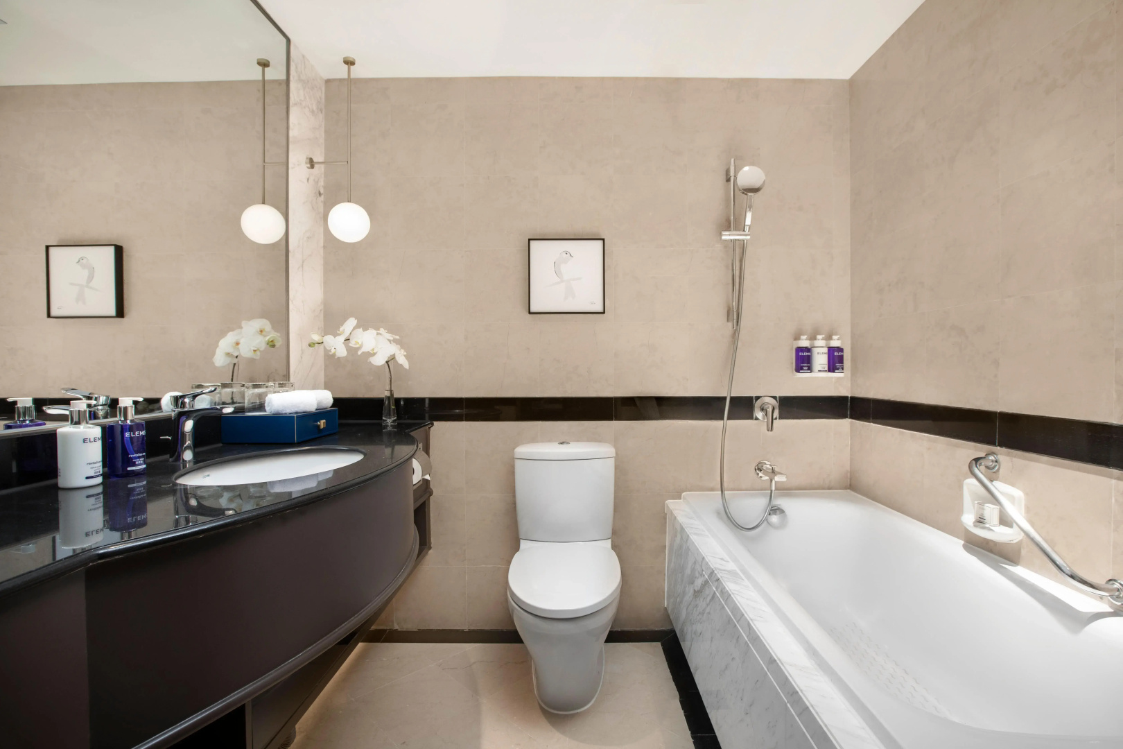 voco Wuhan Xinhua by IHG
