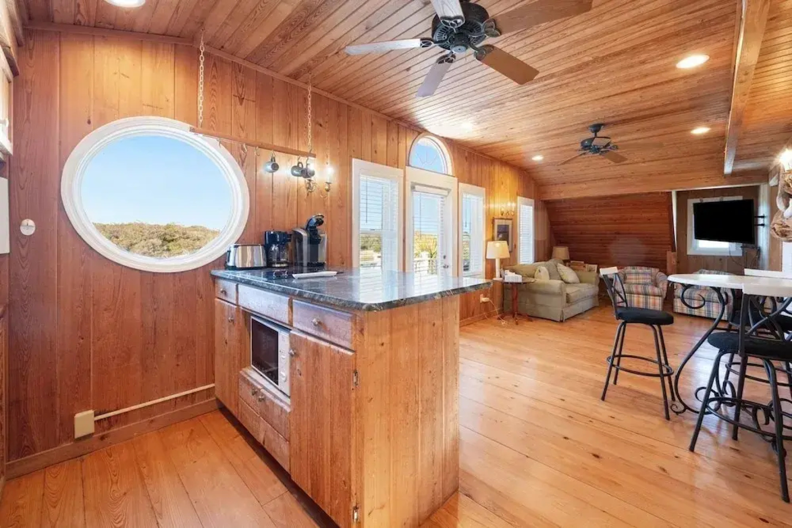 Laughin Place Ii 2 Bedroom Home by Peace Vacations